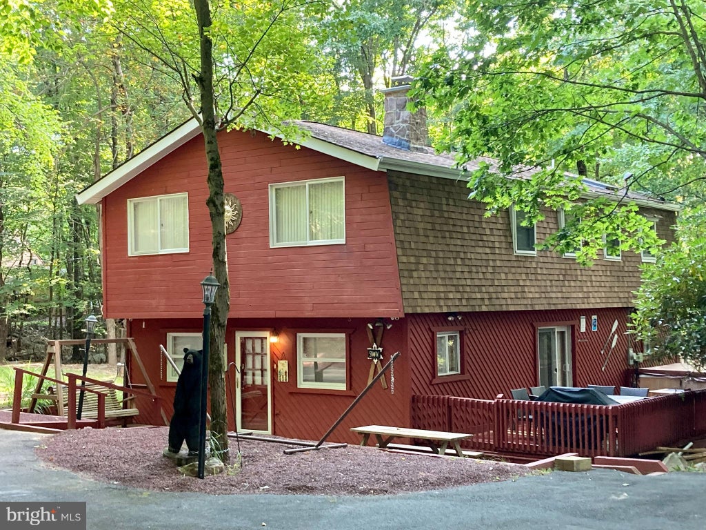 Photo of 28 Skye Drive, LAKE HARMONY, PA 18624 (MLS # PACC2007444)