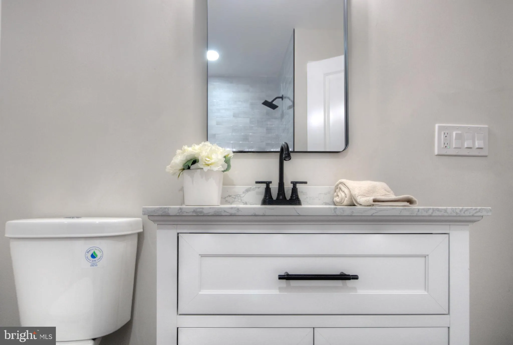 Sicklerville, New Jersey 08081, United States, 3 Bedrooms Bedrooms, ,2 BathroomsBathrooms,Residential,Active,163603