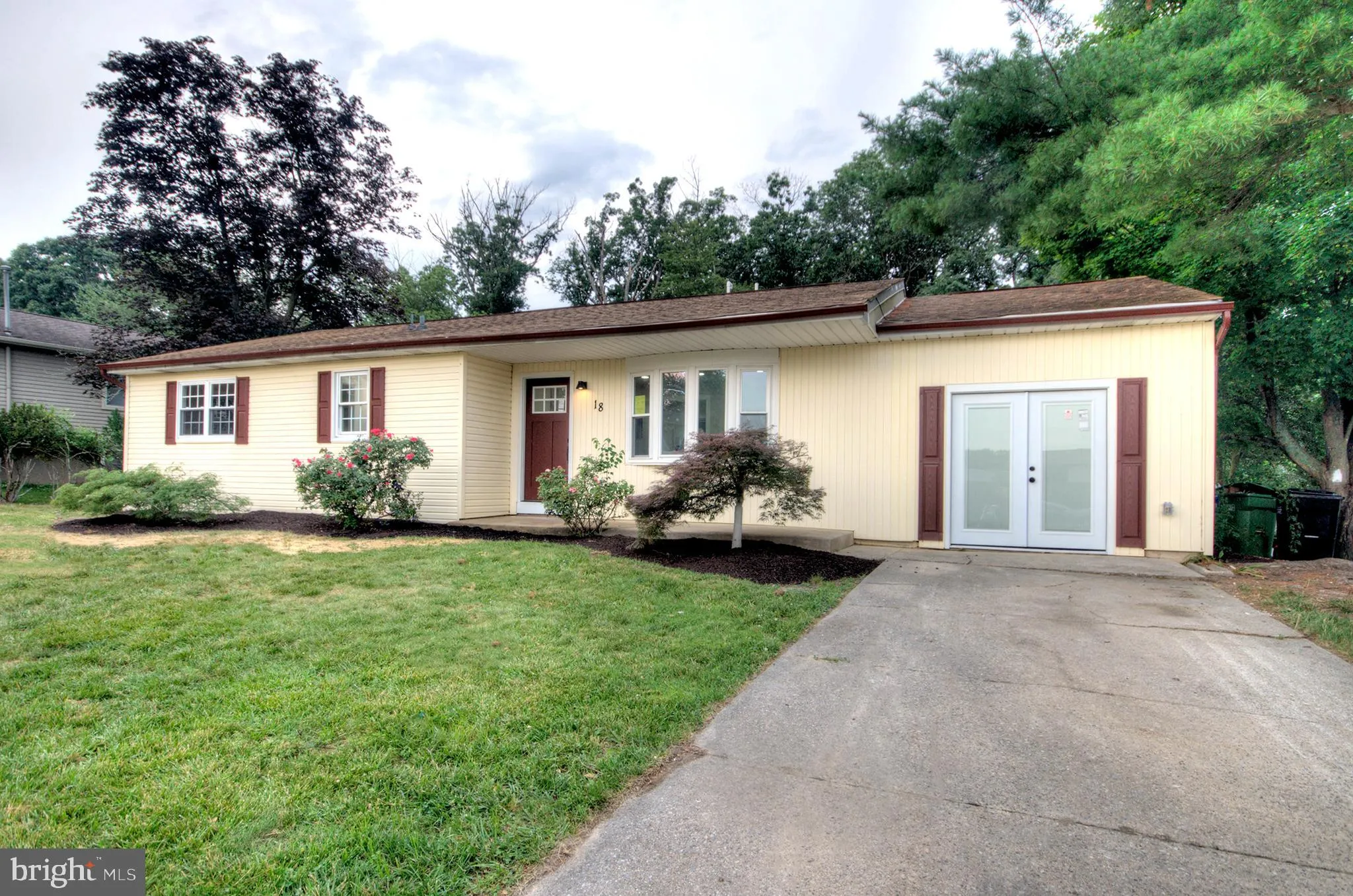 Sicklerville, New Jersey 08081, United States, 3 Bedrooms Bedrooms, ,2 BathroomsBathrooms,Residential,Active,163603