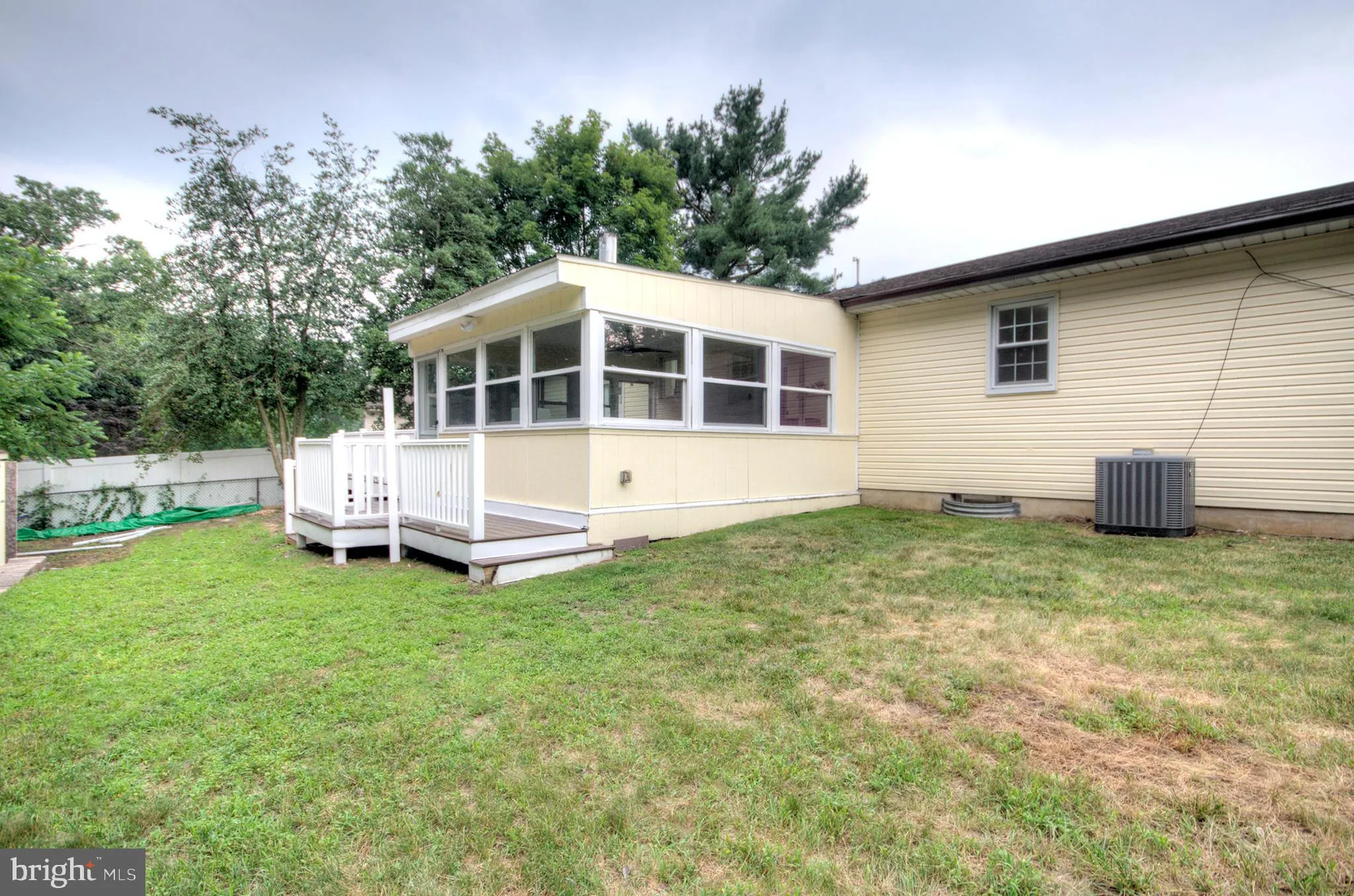 Sicklerville, New Jersey 08081, United States, 3 Bedrooms Bedrooms, ,2 BathroomsBathrooms,Residential,Active,163603