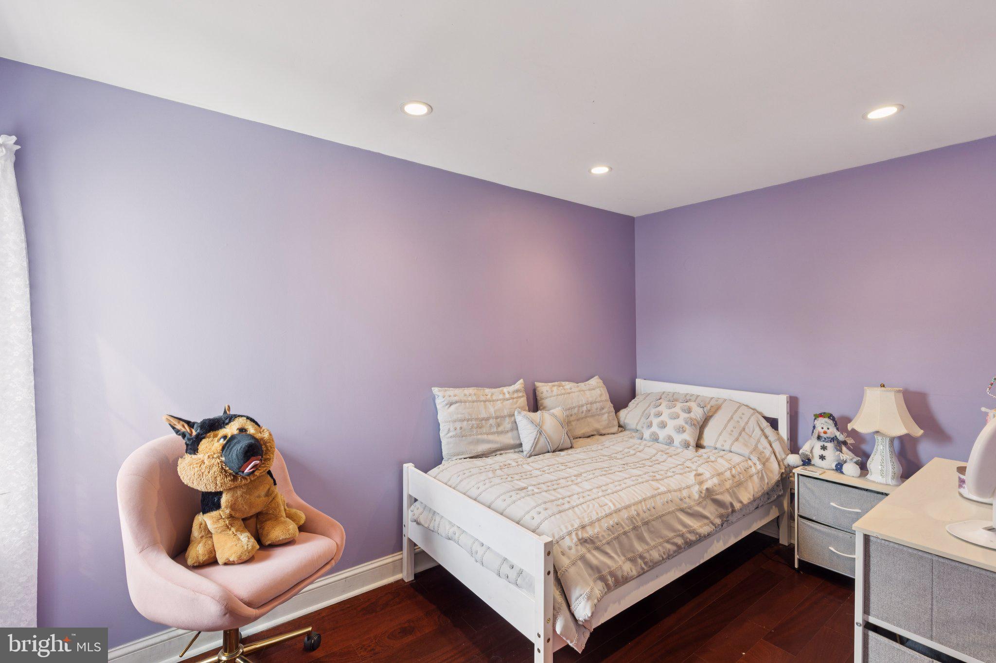 FAIRMOUNT - Residential