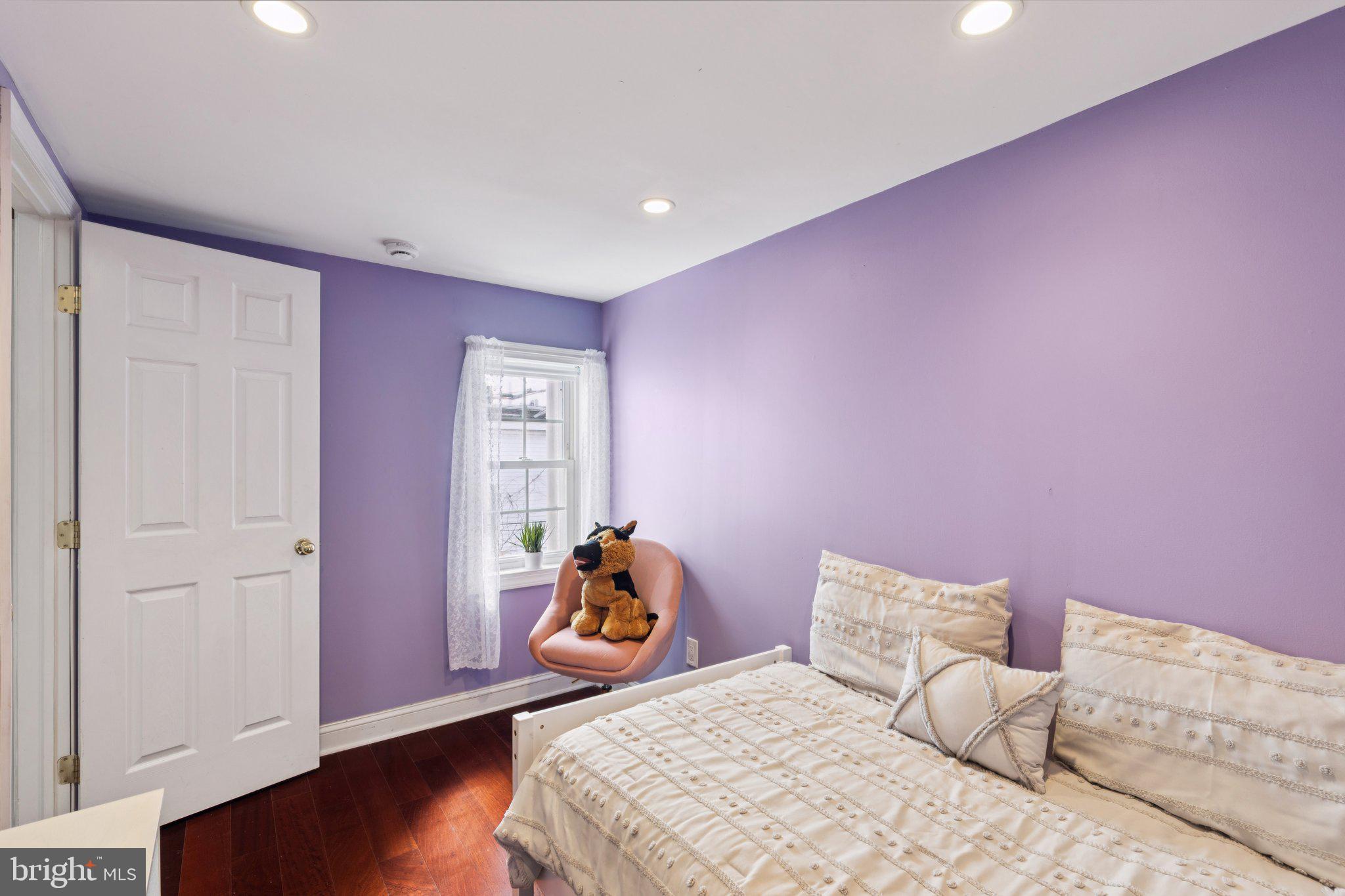 FAIRMOUNT - Residential