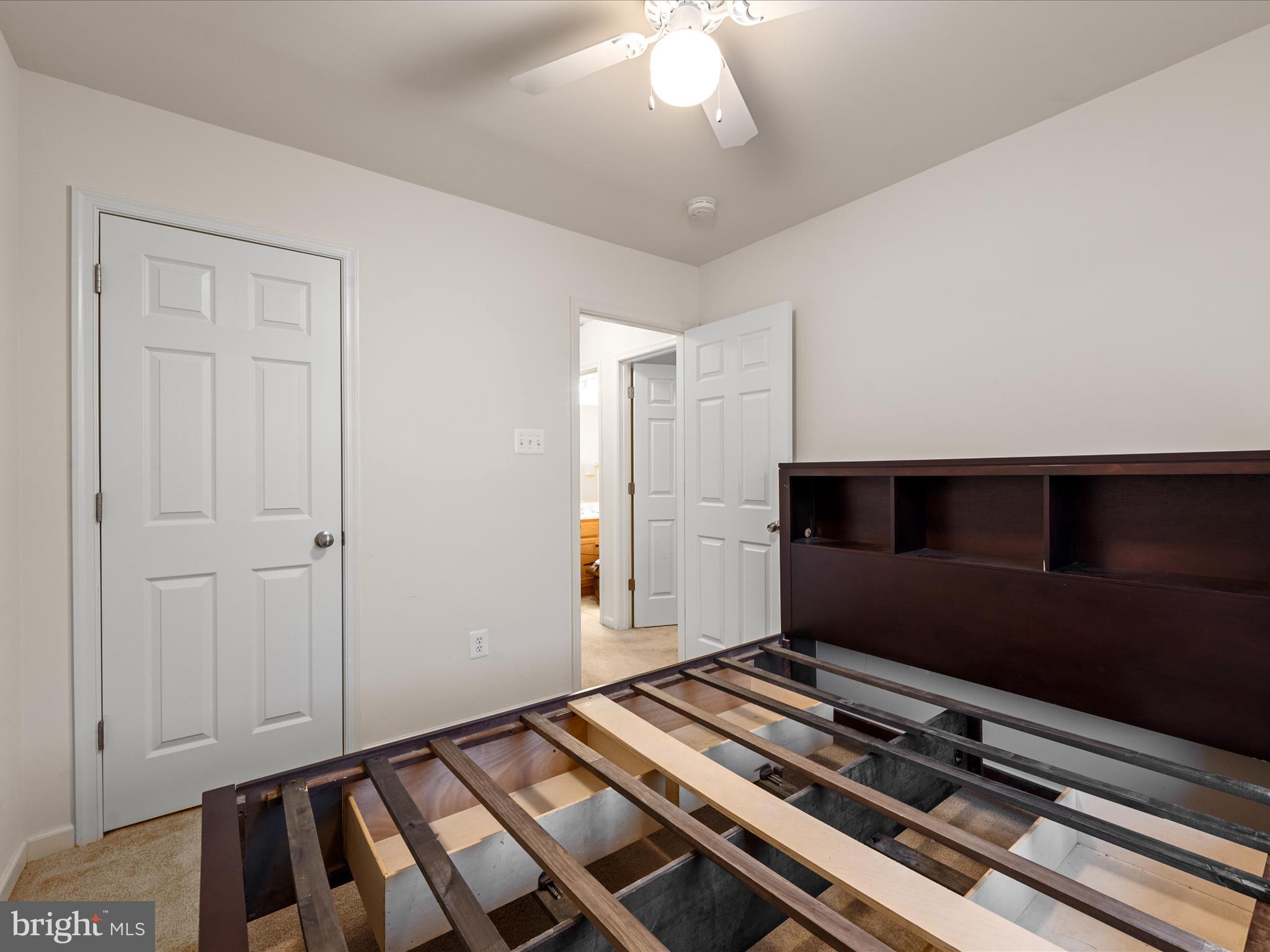 BROOKLAND MANOR - Residential