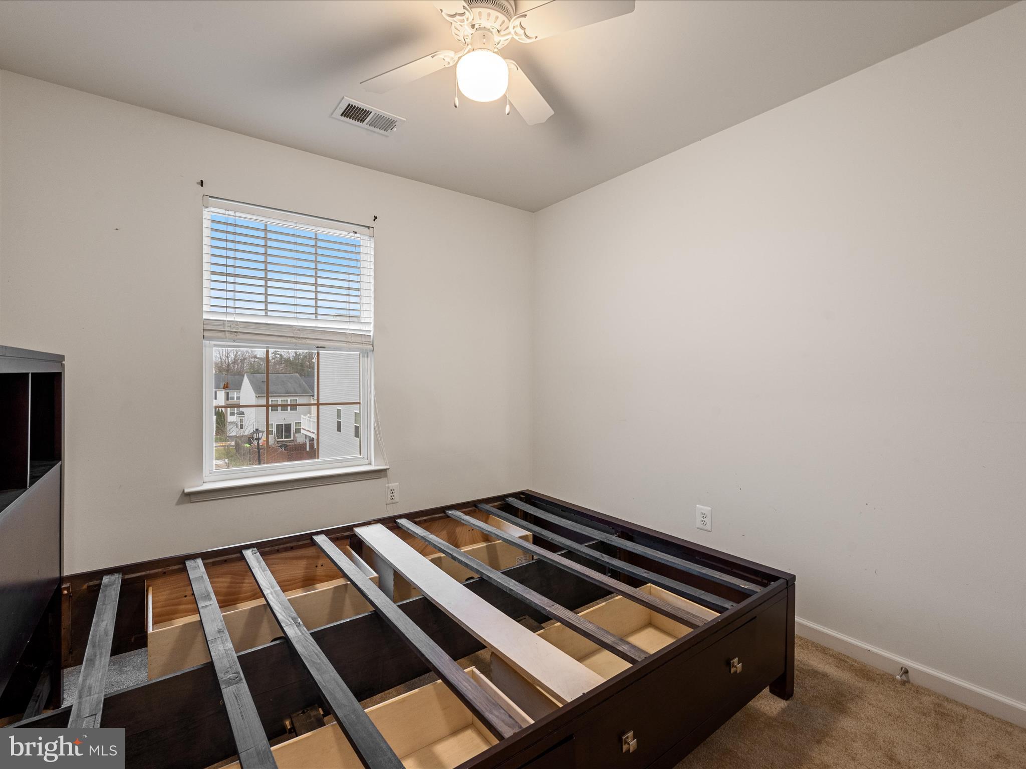 BROOKLAND MANOR - Residential