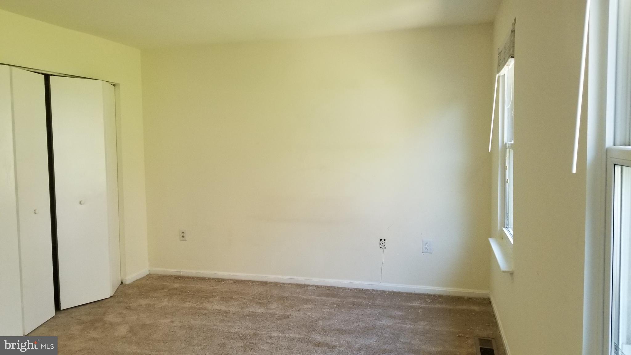 SQUIRES WOOD - Residential