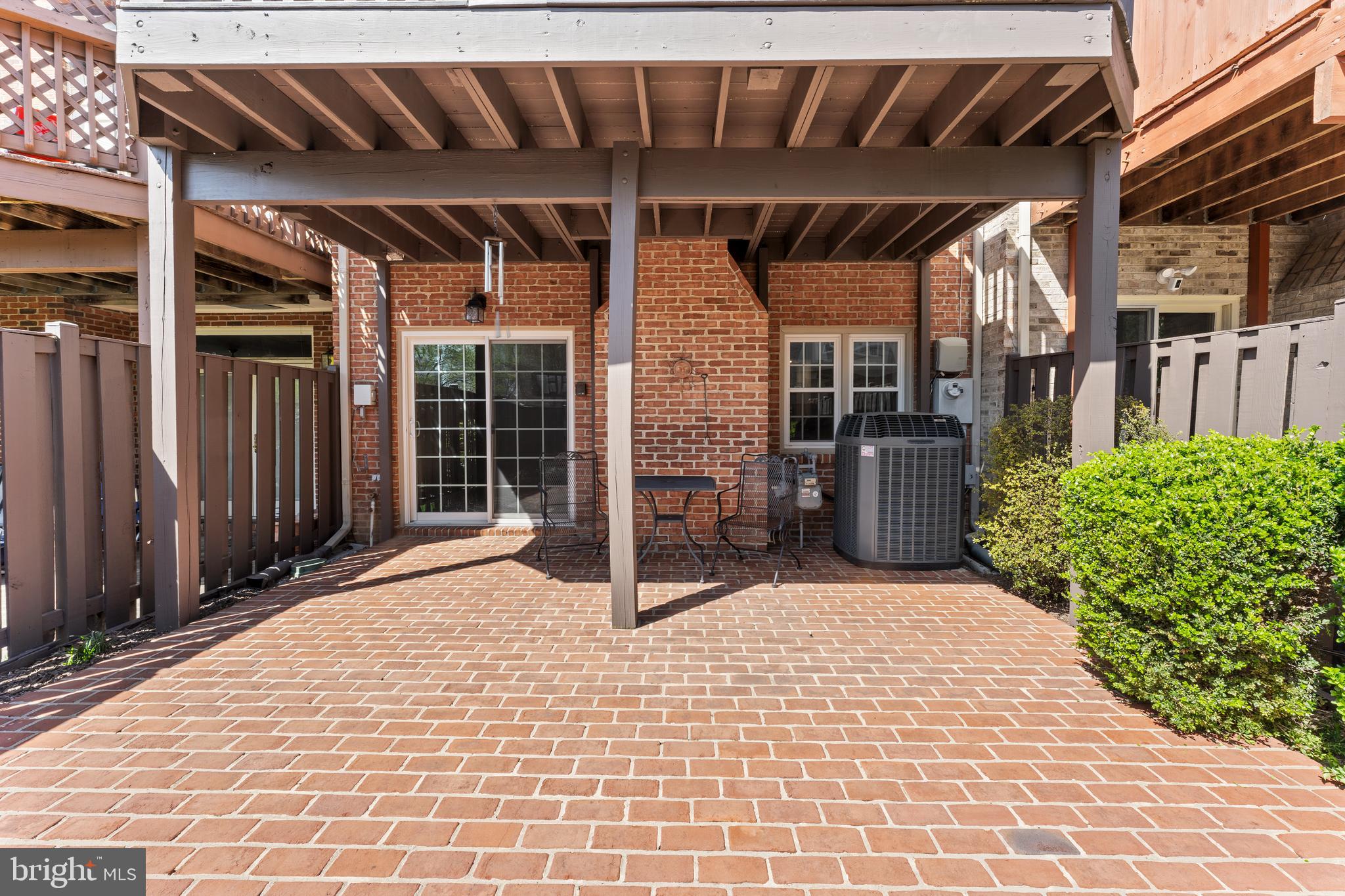 POTTERS GLEN - Residential