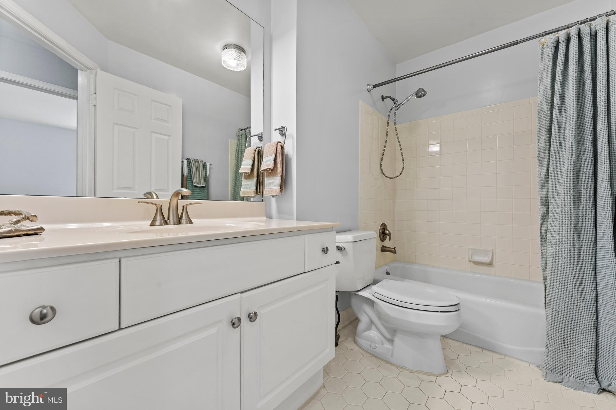 POTTERS GLEN - Residential