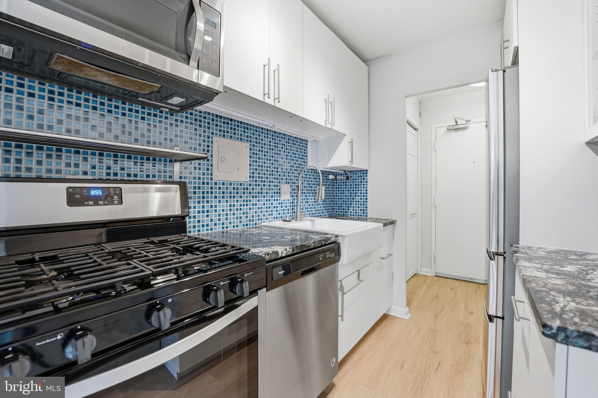 1210 N TAFT STREET 411