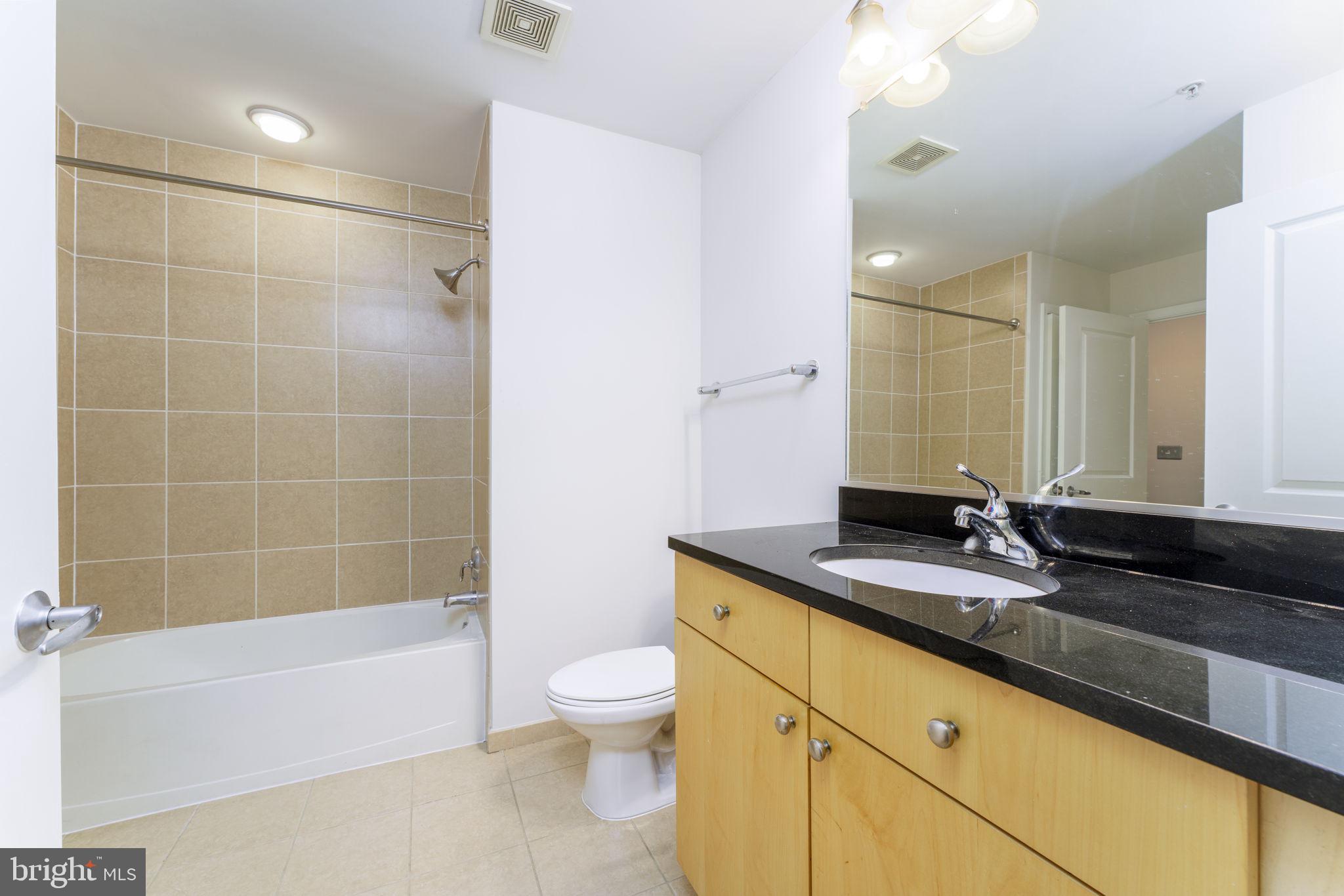 ONE NATIONAL HARBOR CONDOMINIUM - Residential Lease