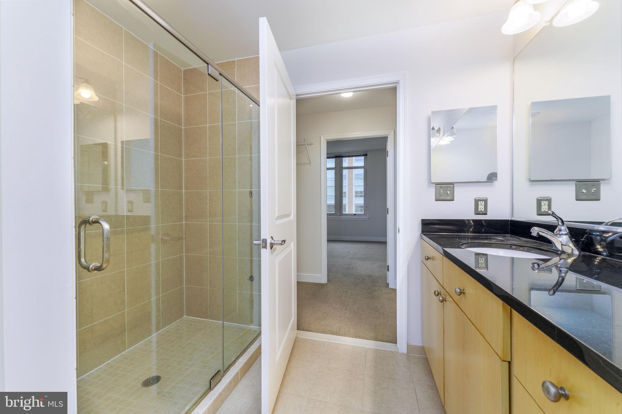 ONE NATIONAL HARBOR CONDOMINIUM - Residential Lease