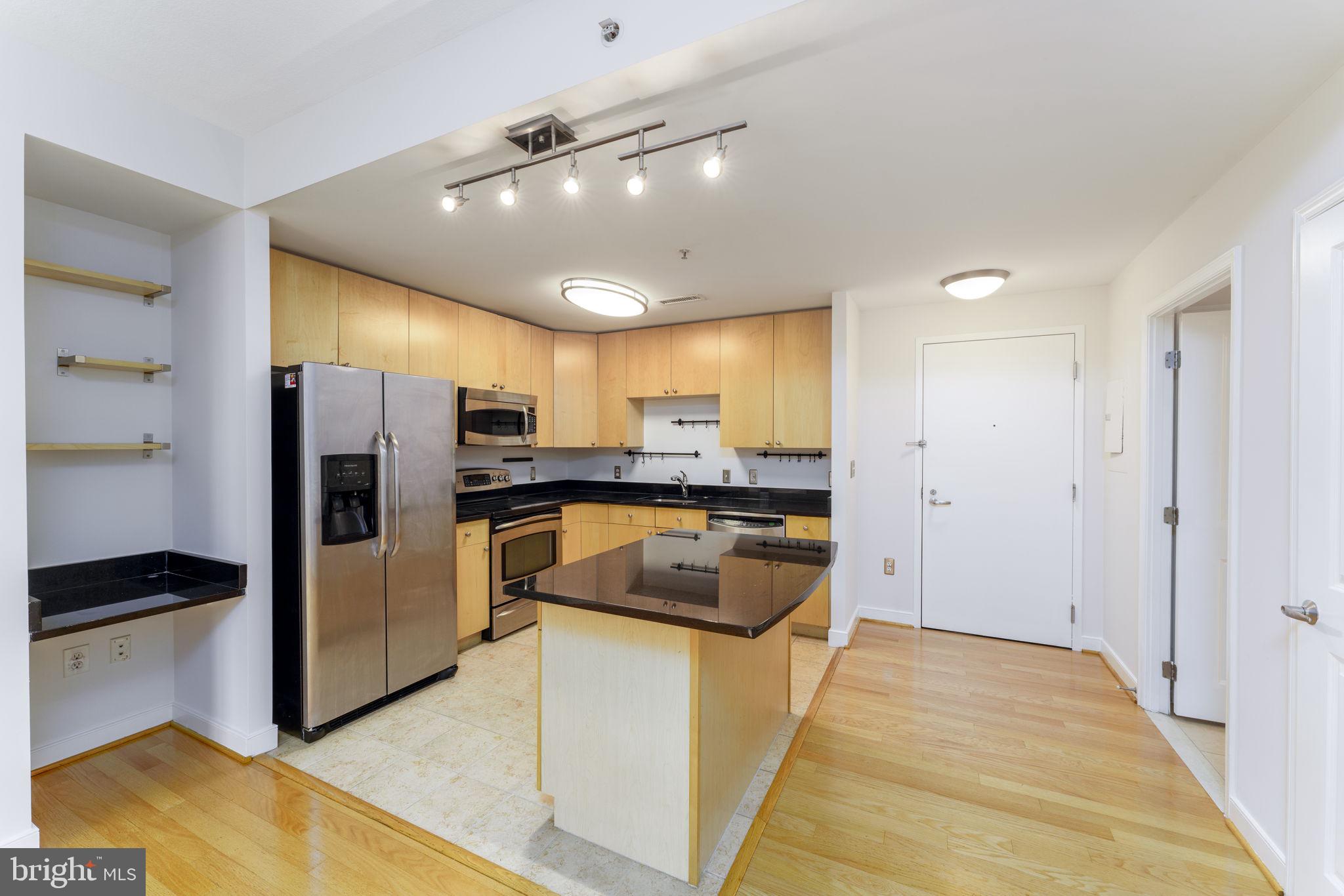 ONE NATIONAL HARBOR CONDOMINIUM - Residential Lease