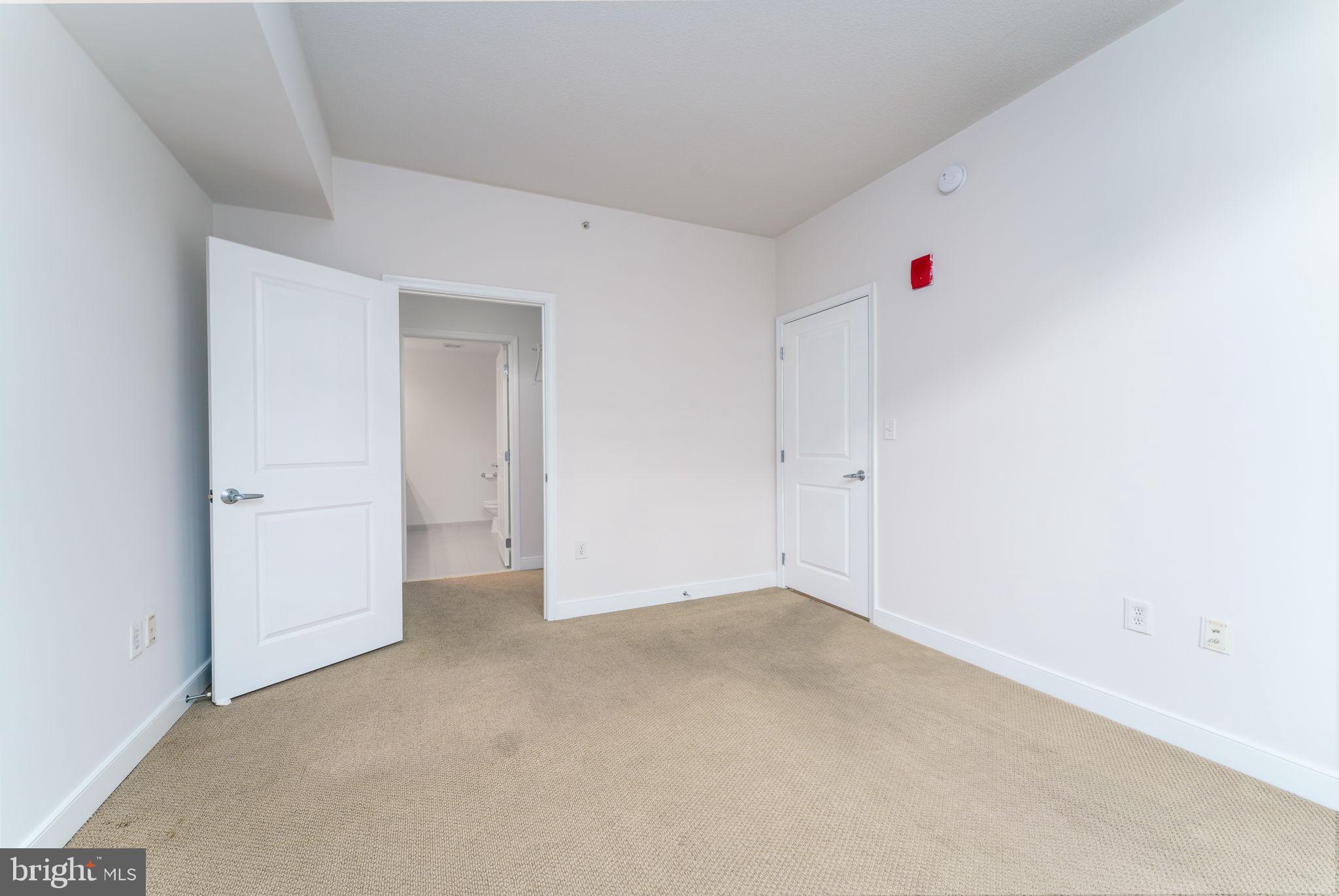 ONE NATIONAL HARBOR CONDOMINIUM - Residential Lease