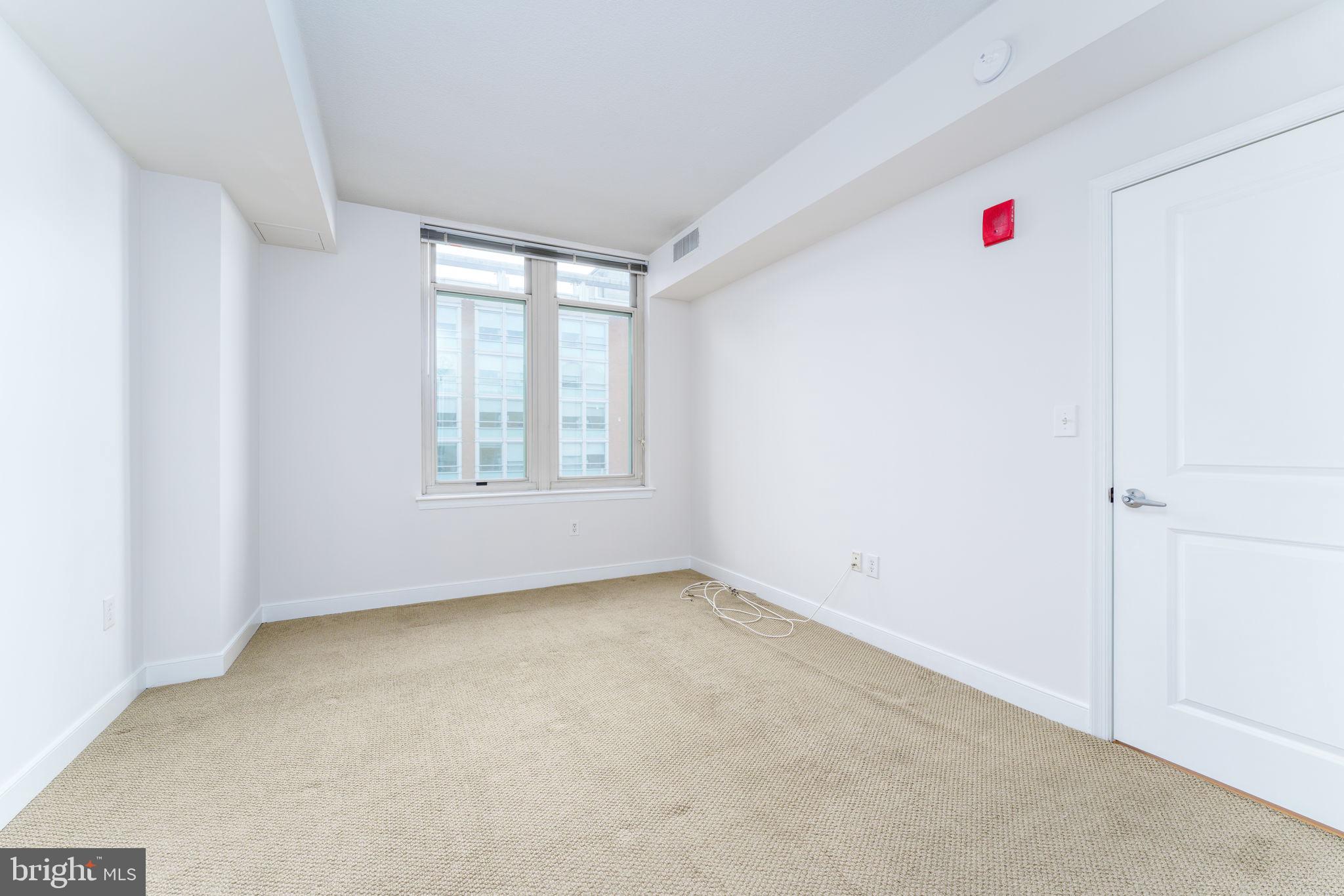 ONE NATIONAL HARBOR CONDOMINIUM - Residential Lease