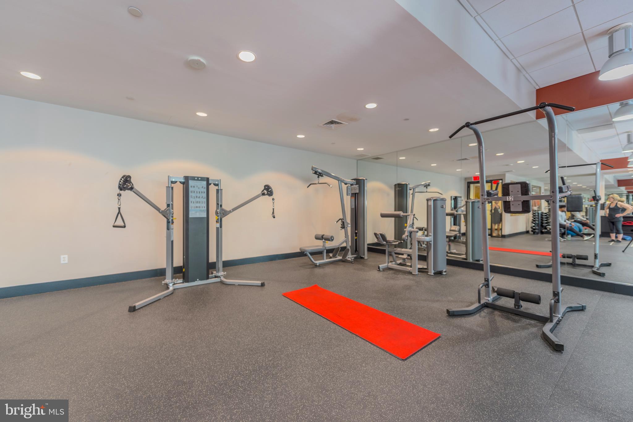 ONE NATIONAL HARBOR CONDOMINIUM - Residential Lease