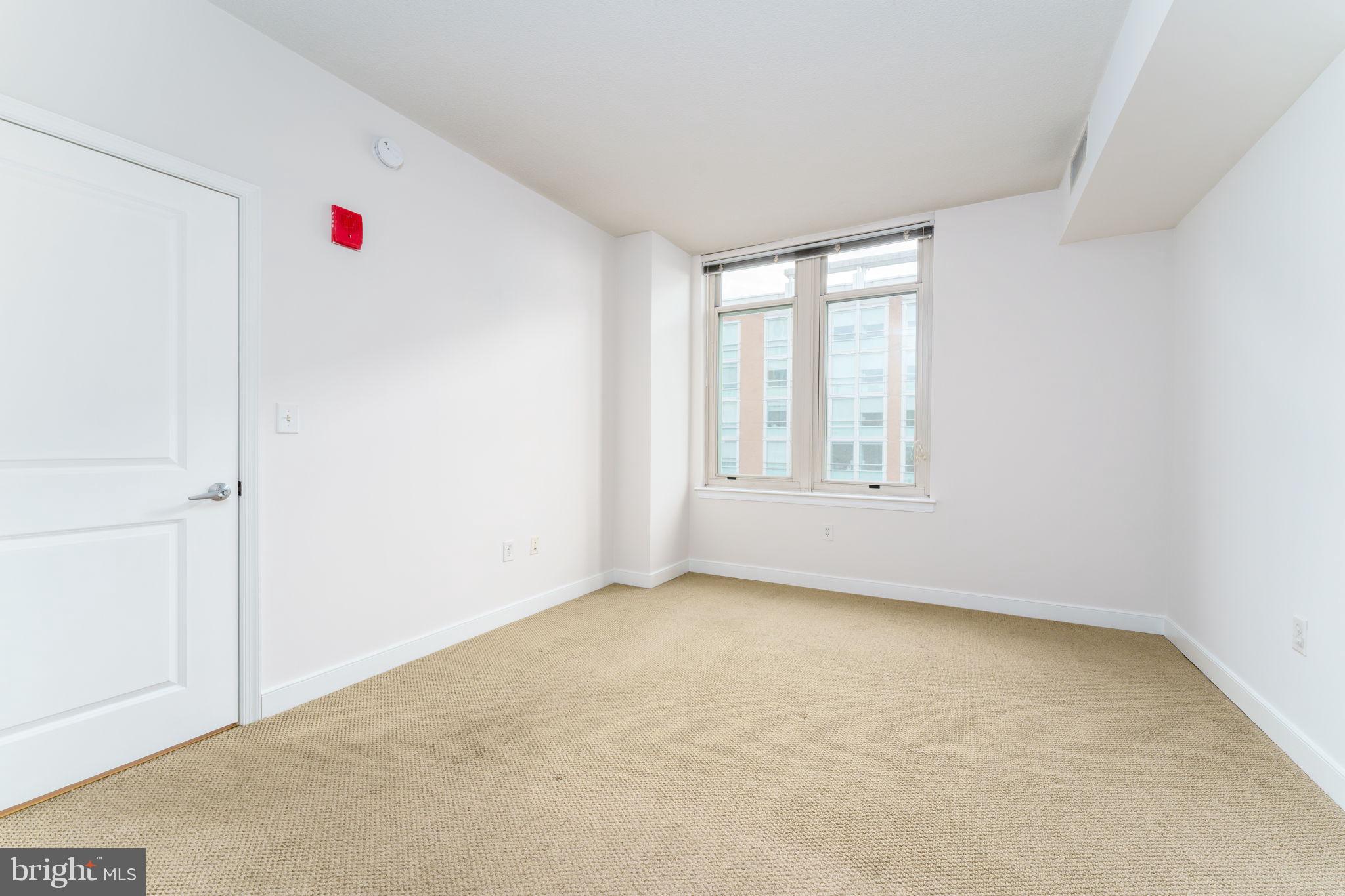 ONE NATIONAL HARBOR CONDOMINIUM - Residential Lease