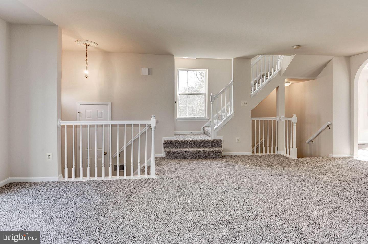 MCNAIR FARMS LANDBAY 11 - Residential Lease