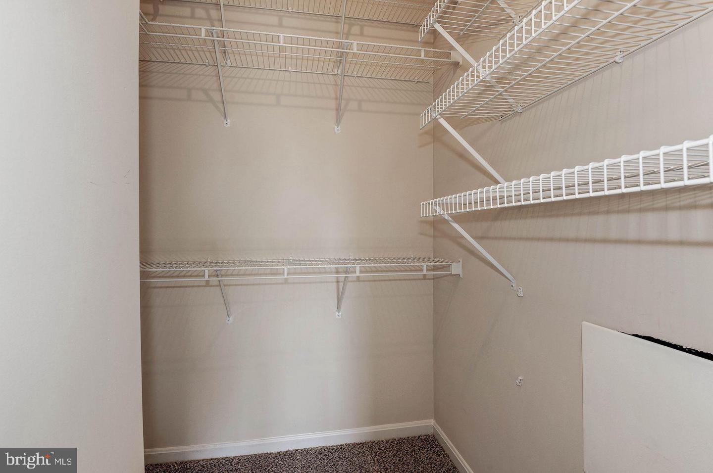 MCNAIR FARMS LANDBAY 11 - Residential Lease