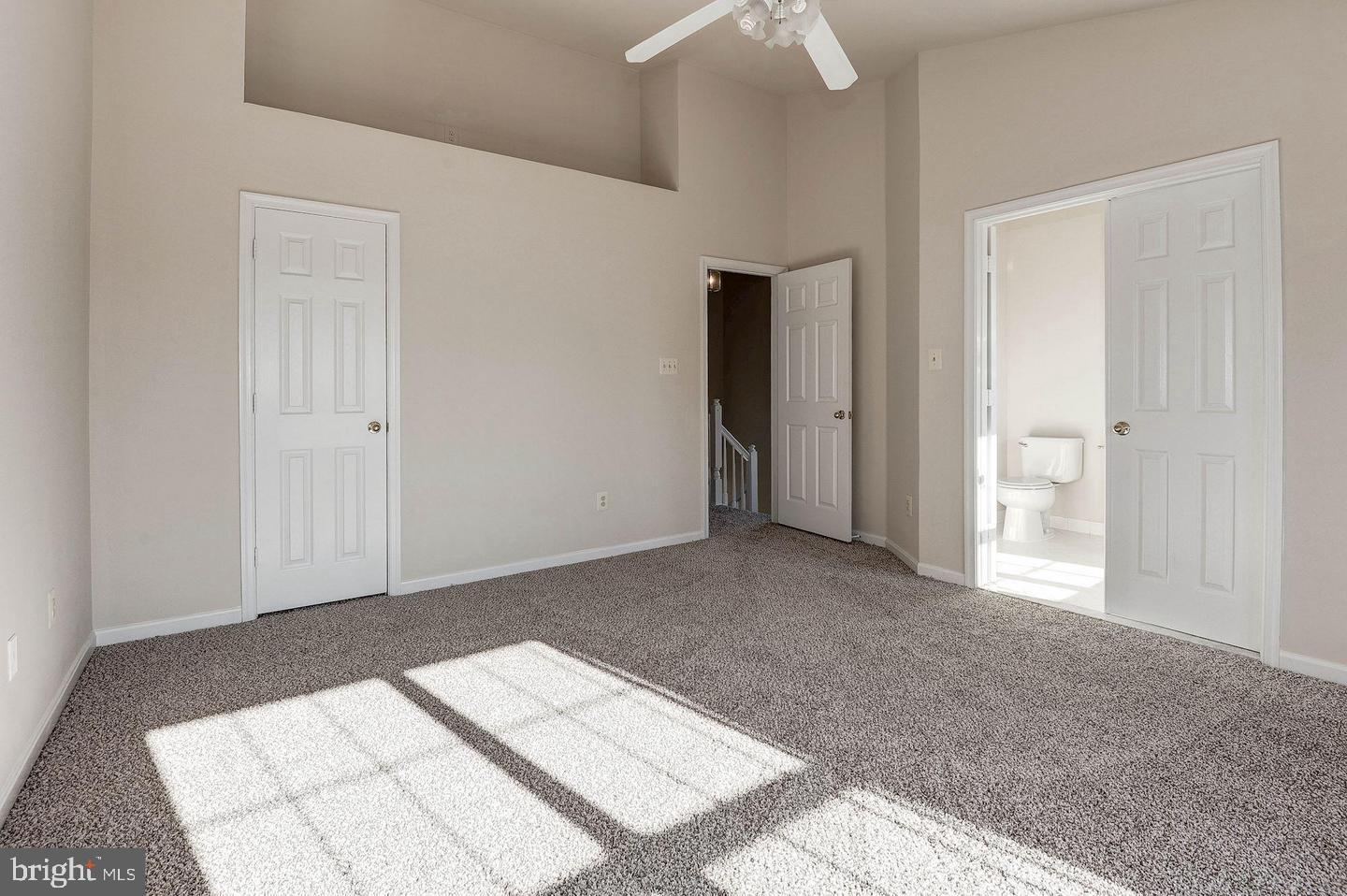 MCNAIR FARMS LANDBAY 11 - Residential Lease