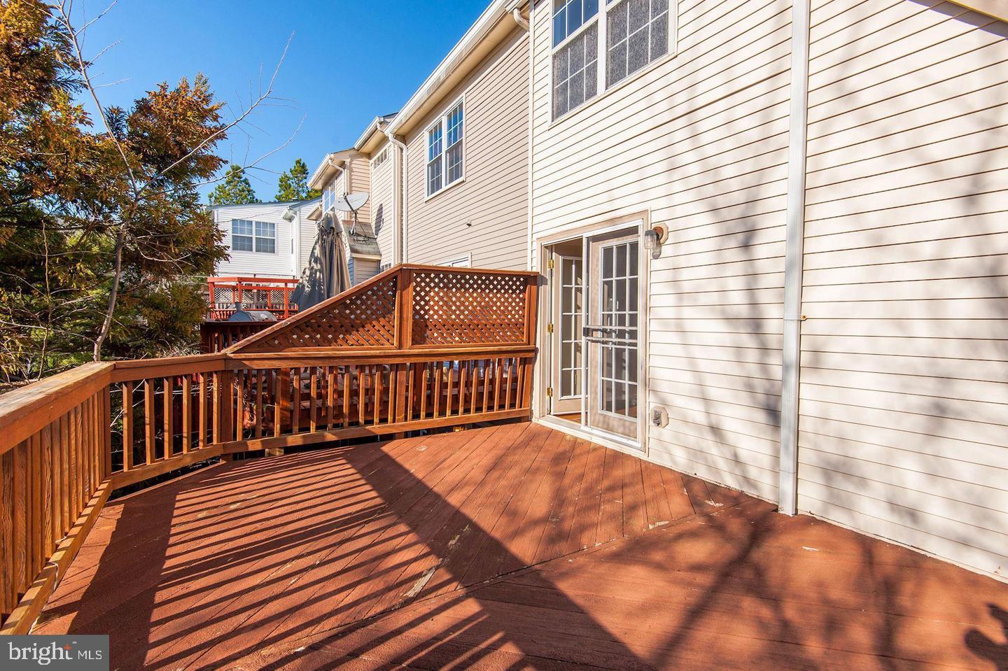 MCNAIR FARMS LANDBAY 11 - Residential Lease