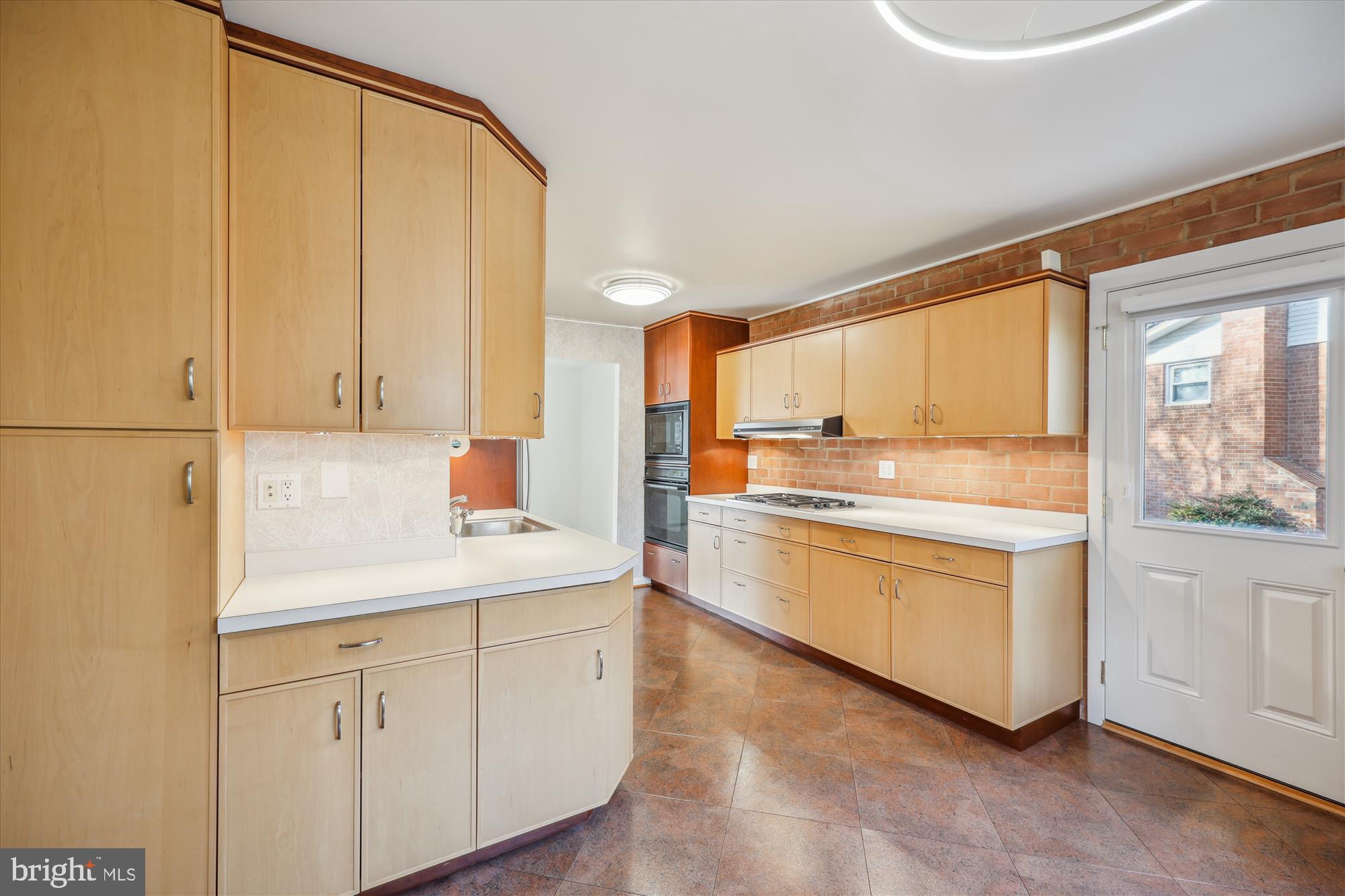 REGENCY ESTATES - Residential