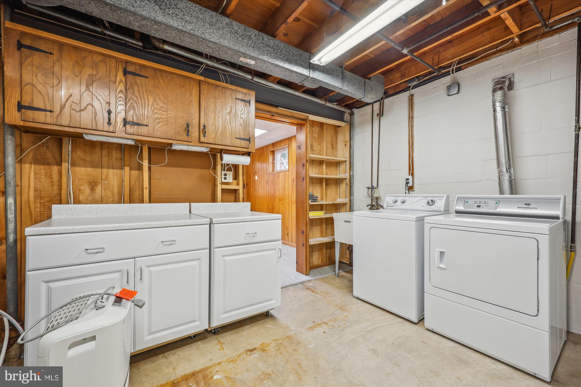 REGENCY ESTATES - Residential