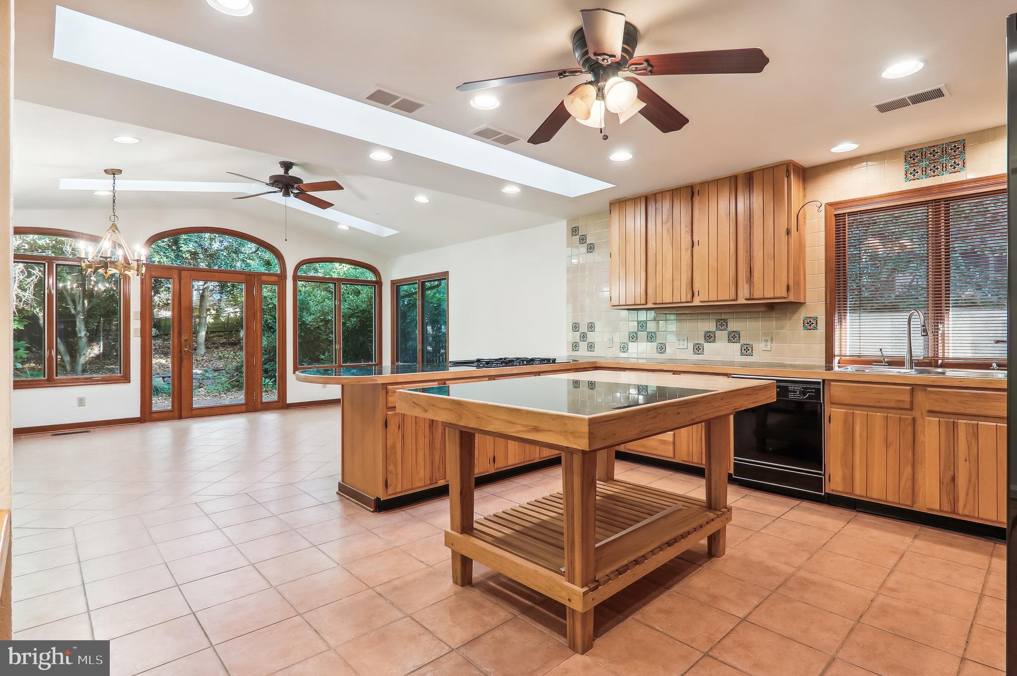 SOMERSET HEIGHTS - Residential