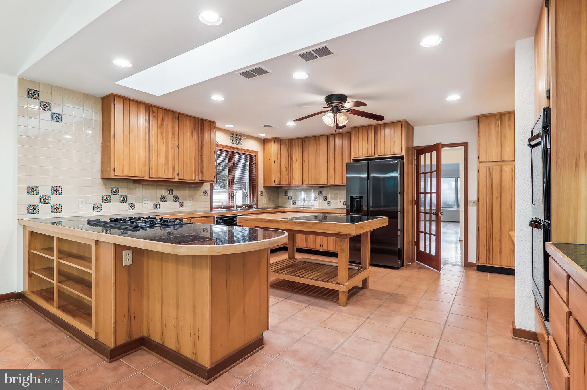 SOMERSET HEIGHTS - Residential