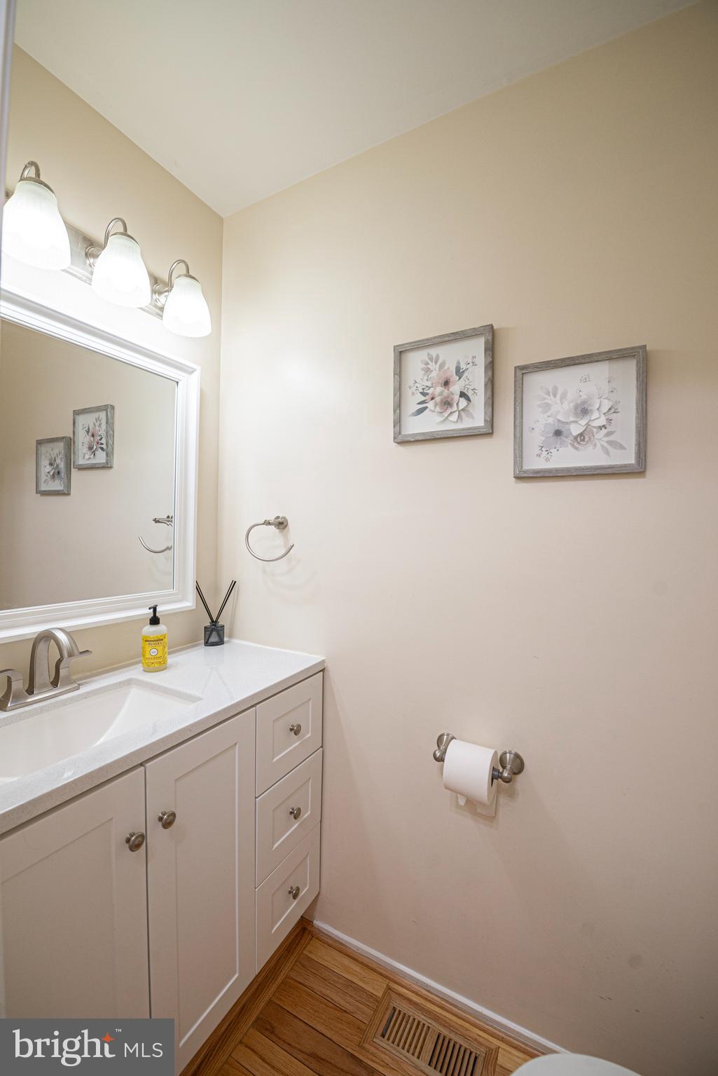 OLNEY SQUARE - Residential