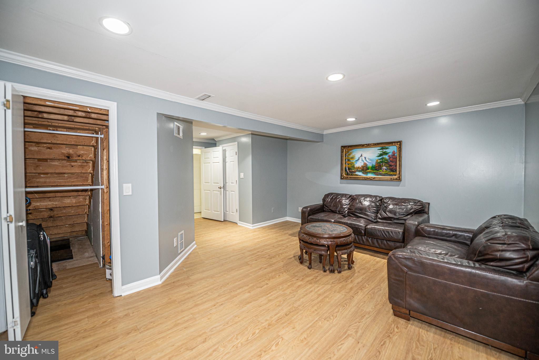 OLNEY SQUARE - Residential