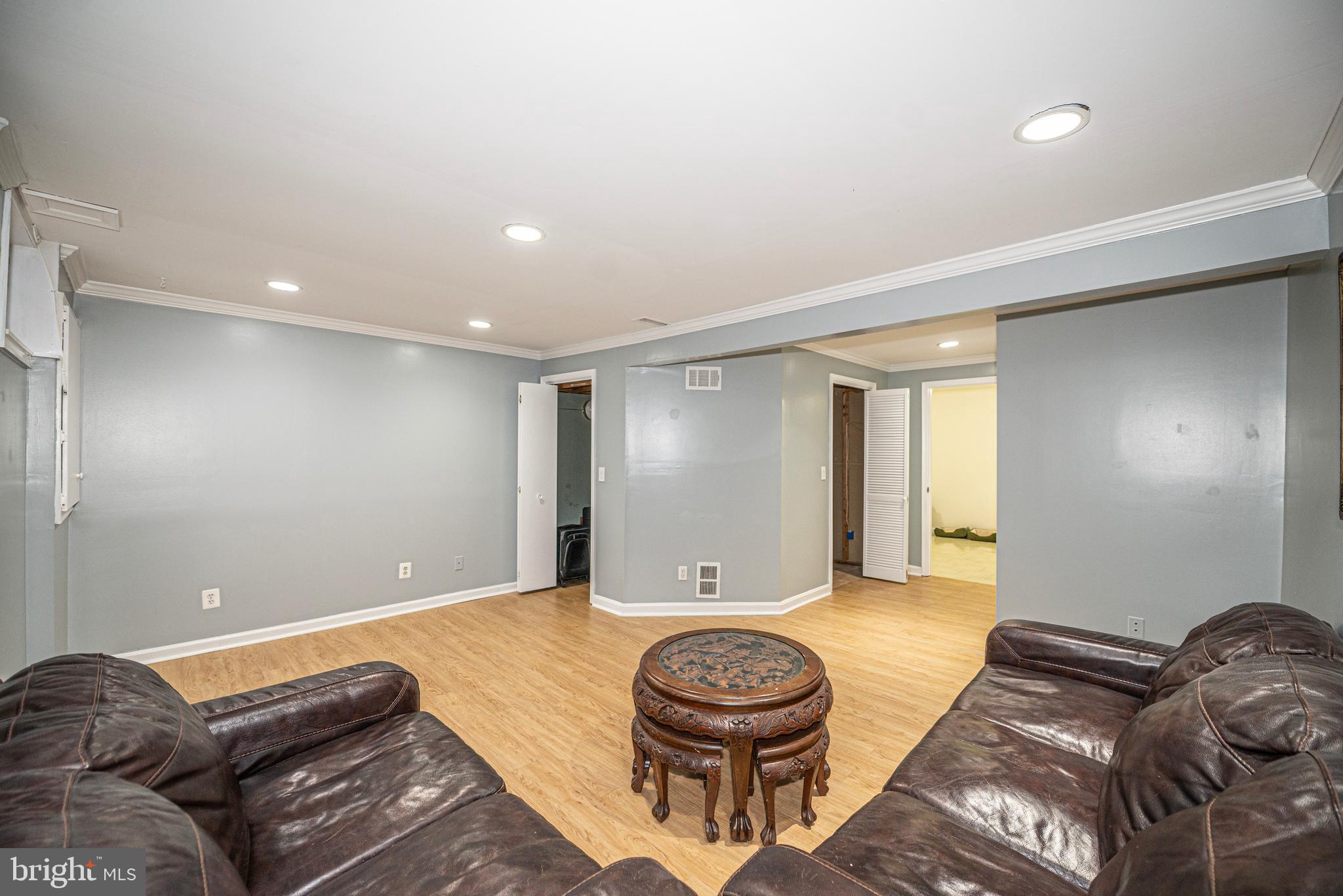 OLNEY SQUARE - Residential