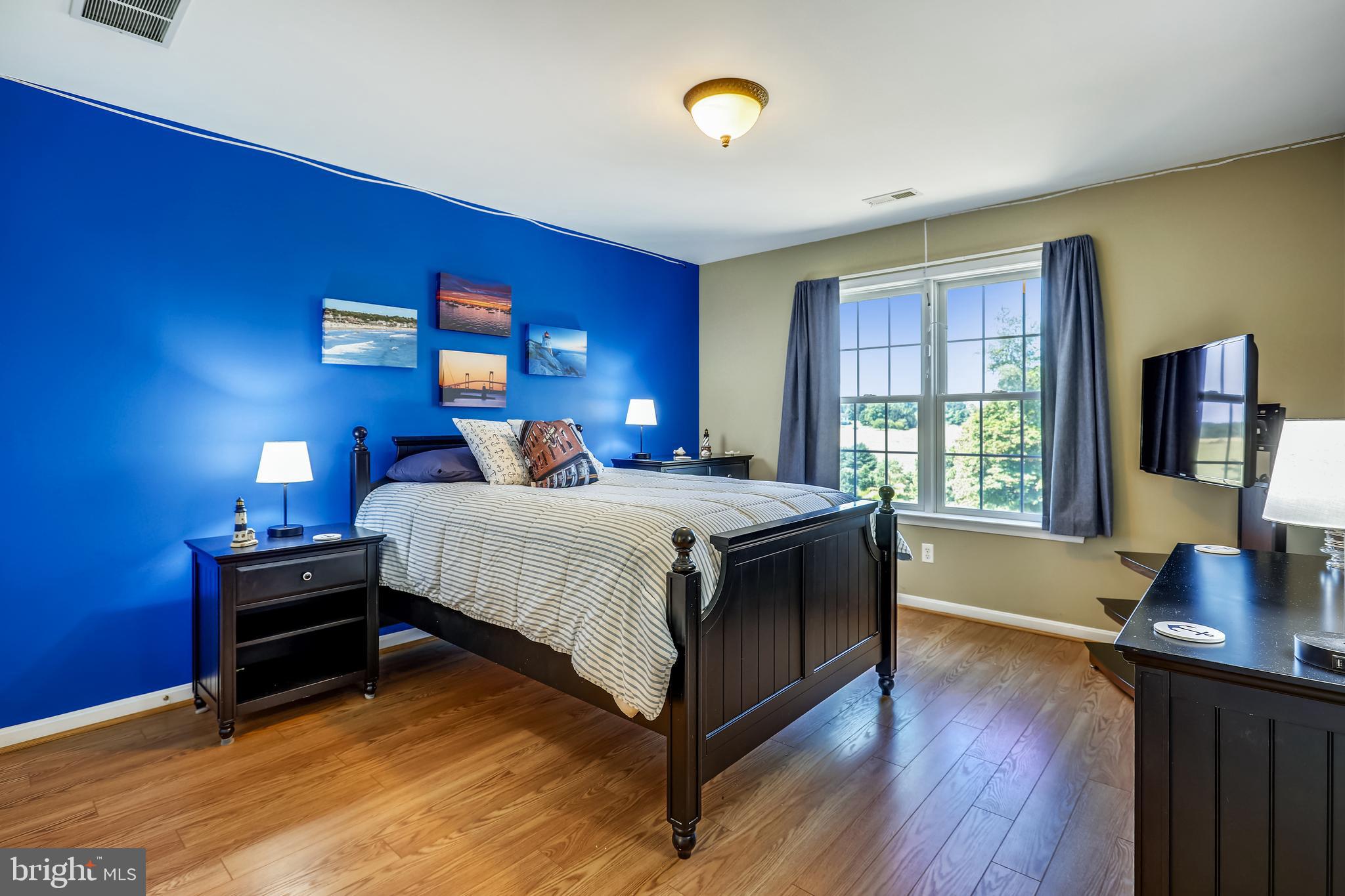 DAY VIEW - Residential