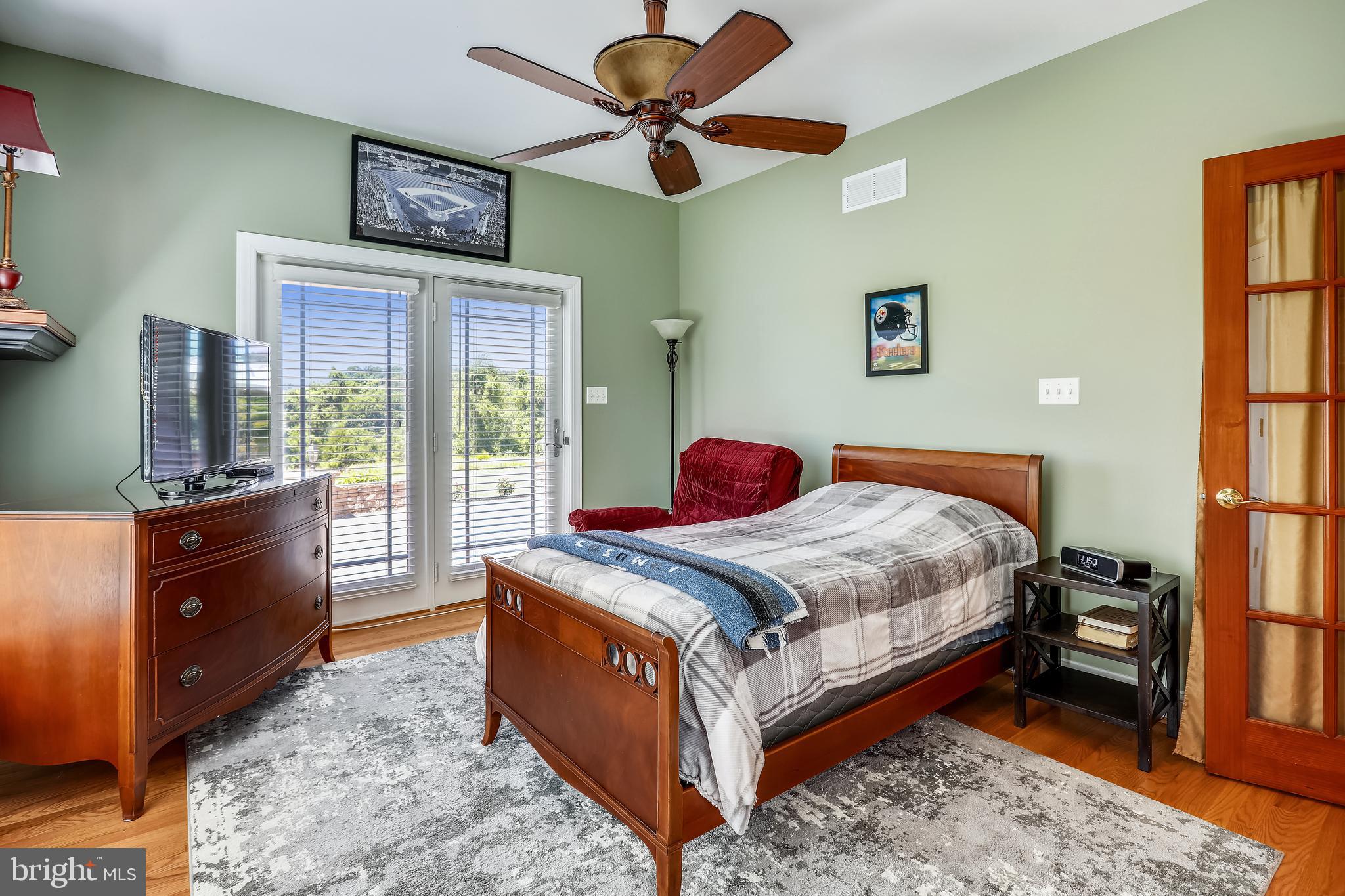 DAY VIEW - Residential