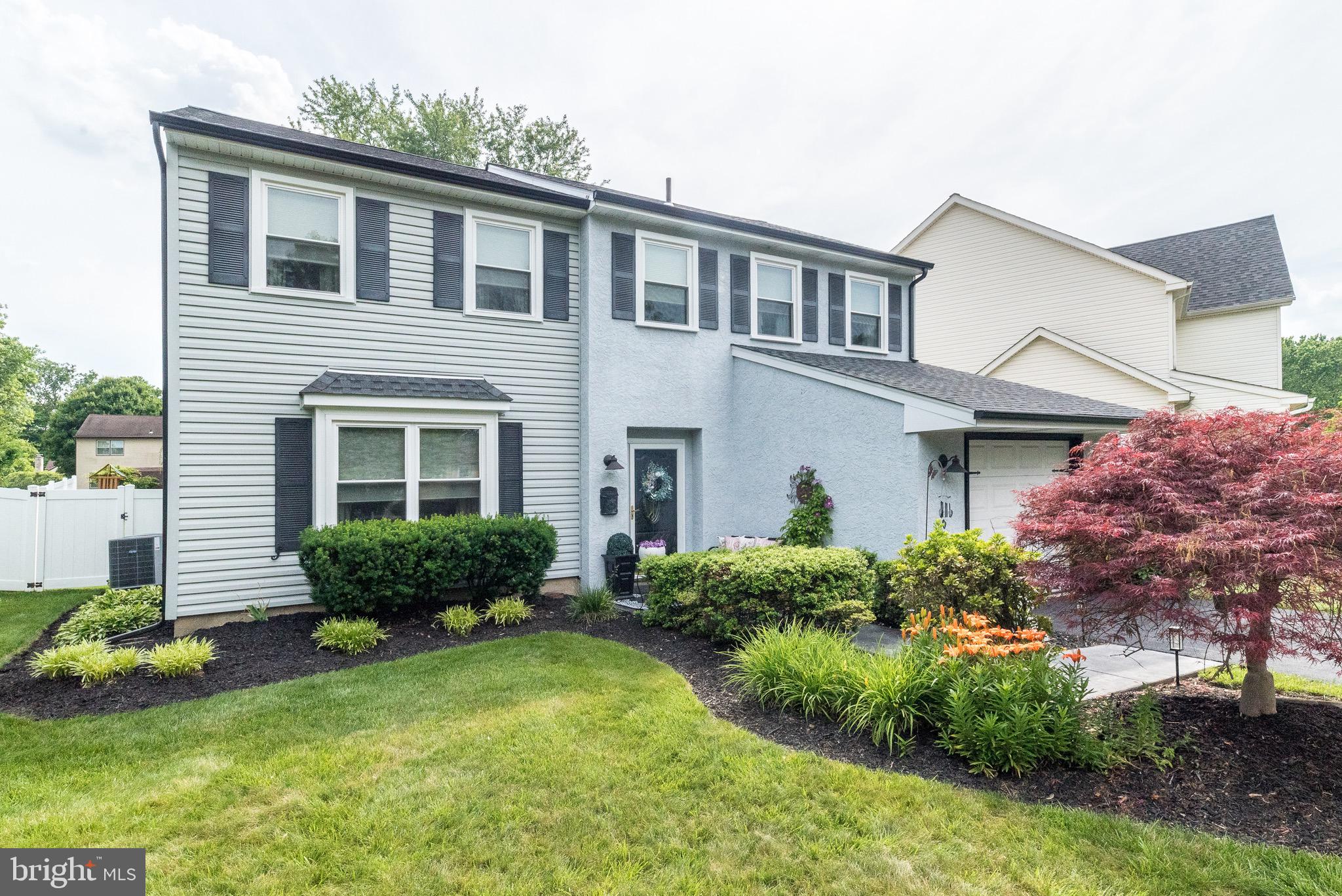 5 PEBBLE DRIVE