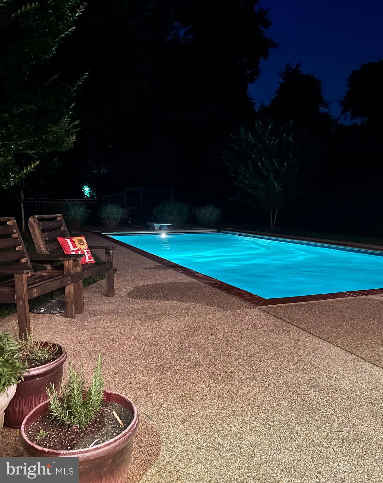 OAKMONT MANOR - Residential