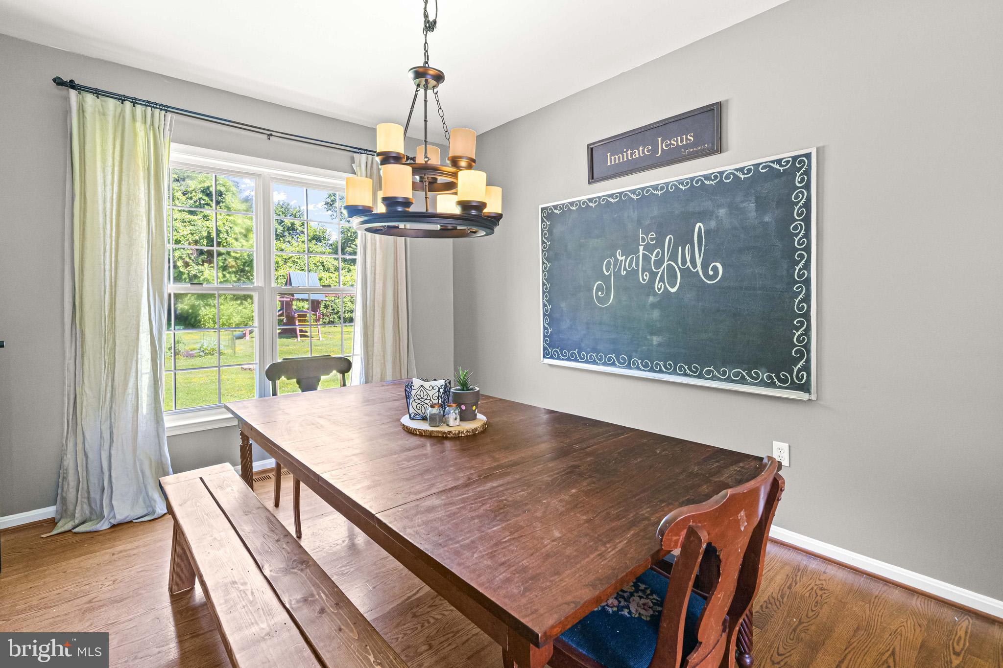 OAKMONT MANOR - Residential