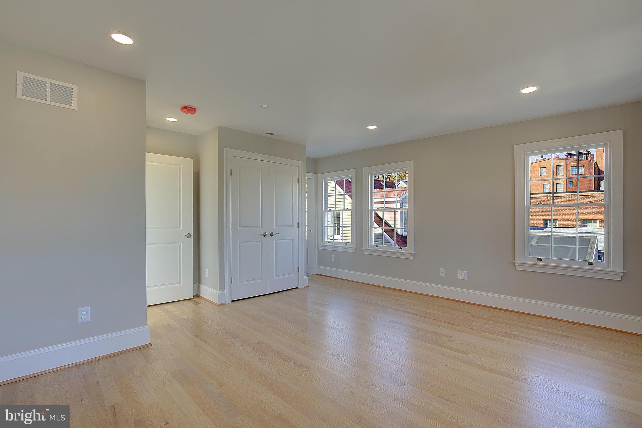 HISTORIC DISTRICT - Residential