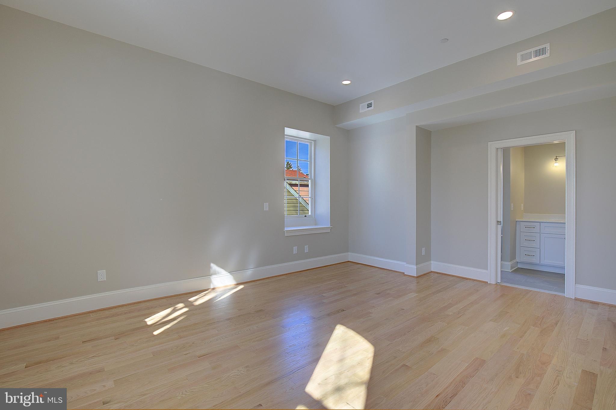 HISTORIC DISTRICT - Residential