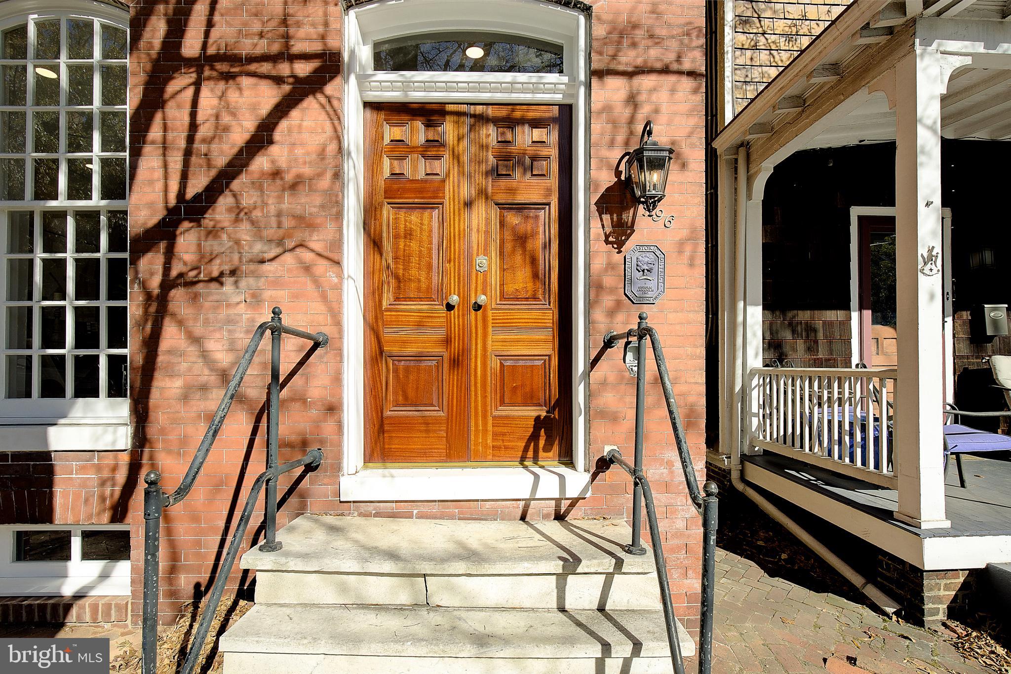 HISTORIC DISTRICT - Residential