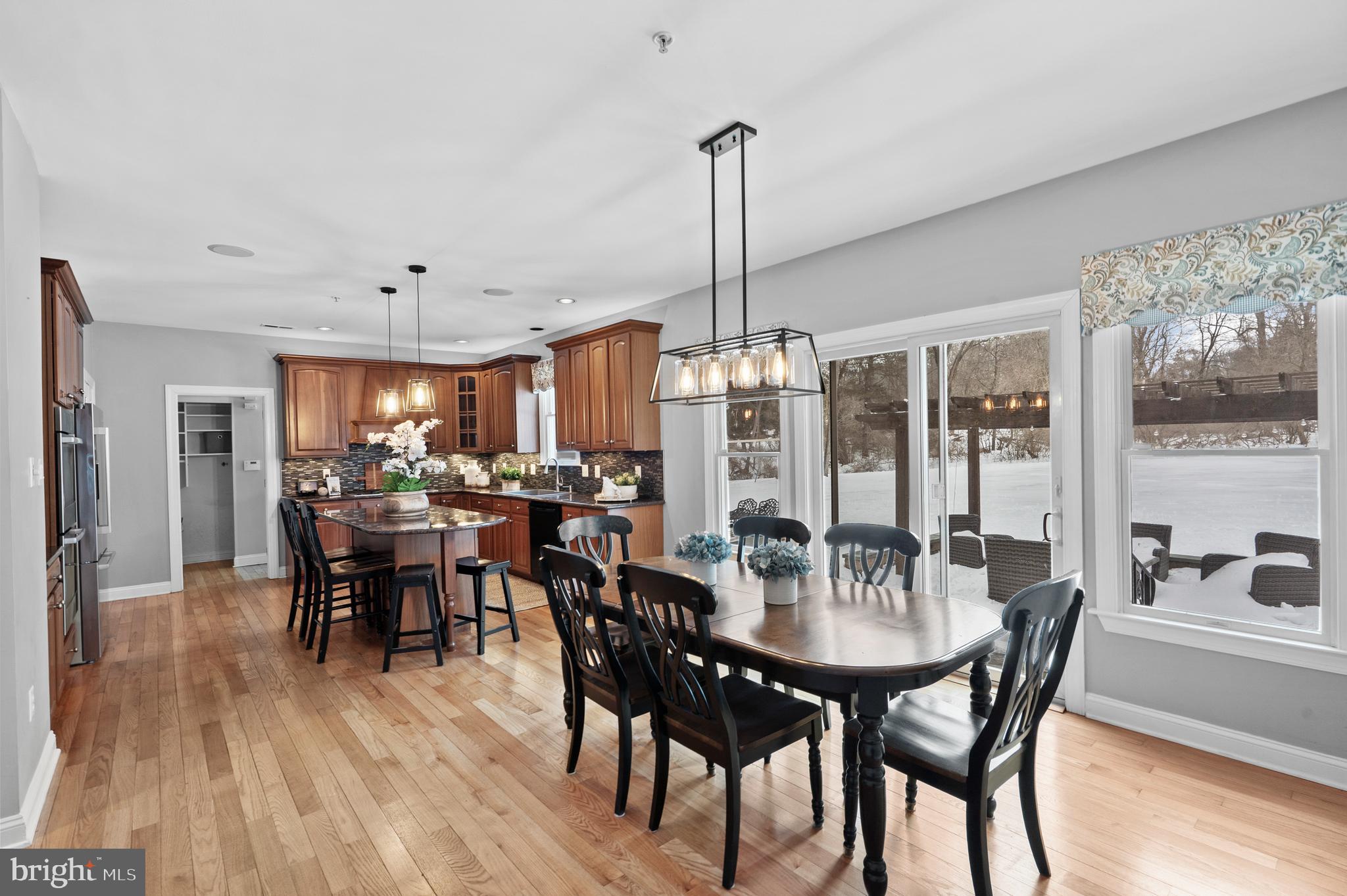 BROOKSIDE MANOR ES - Residential