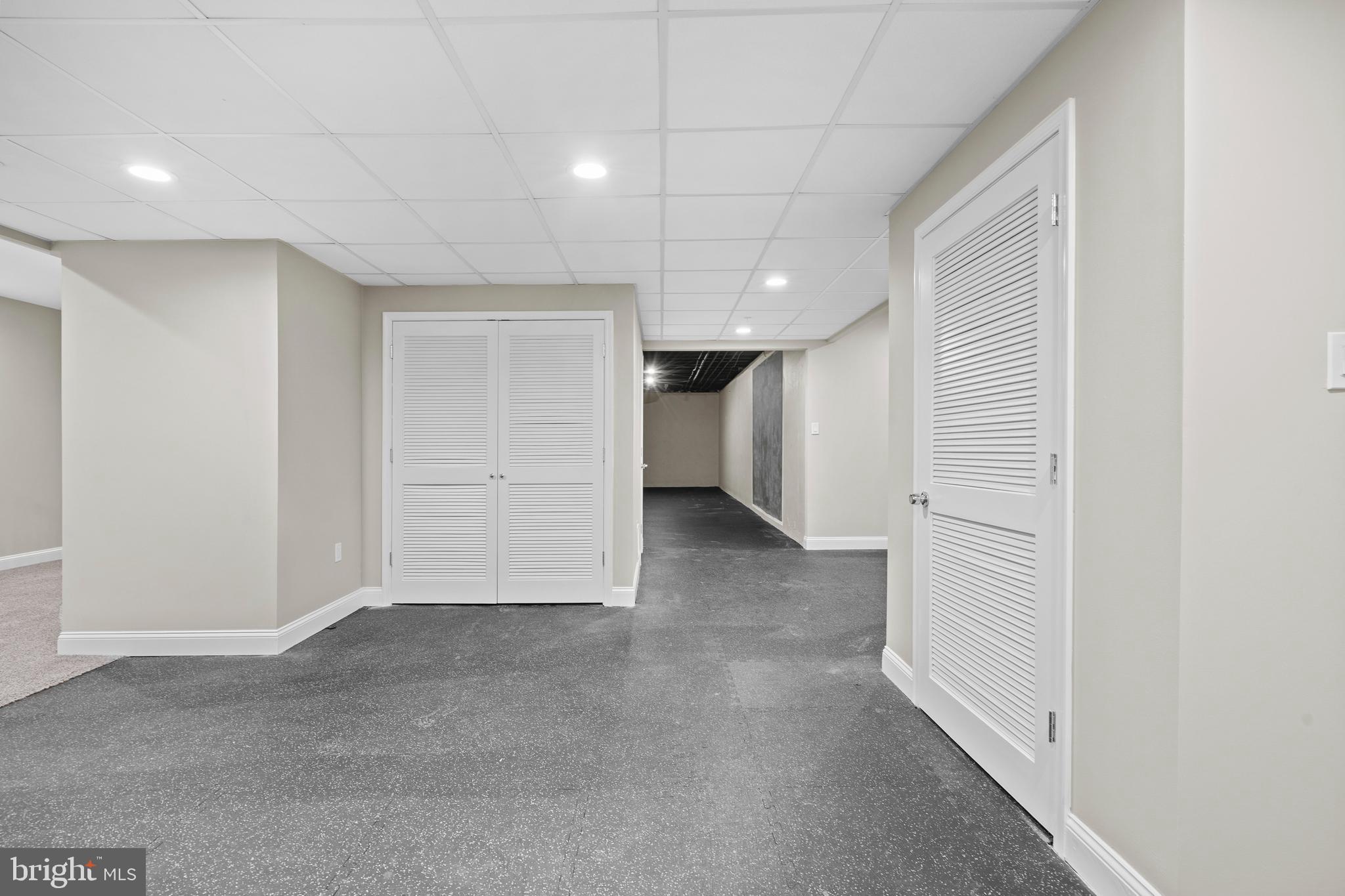 BROOKSIDE MANOR ES - Residential