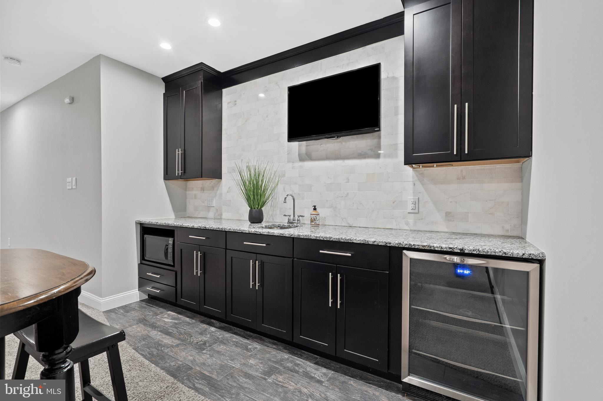 BROOKSIDE MANOR ES - Residential