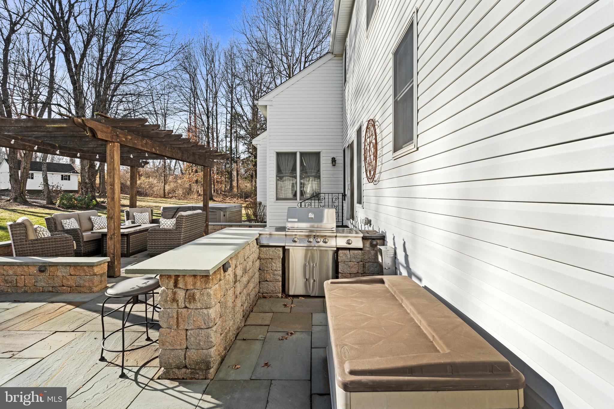 BROOKSIDE MANOR ES - Residential