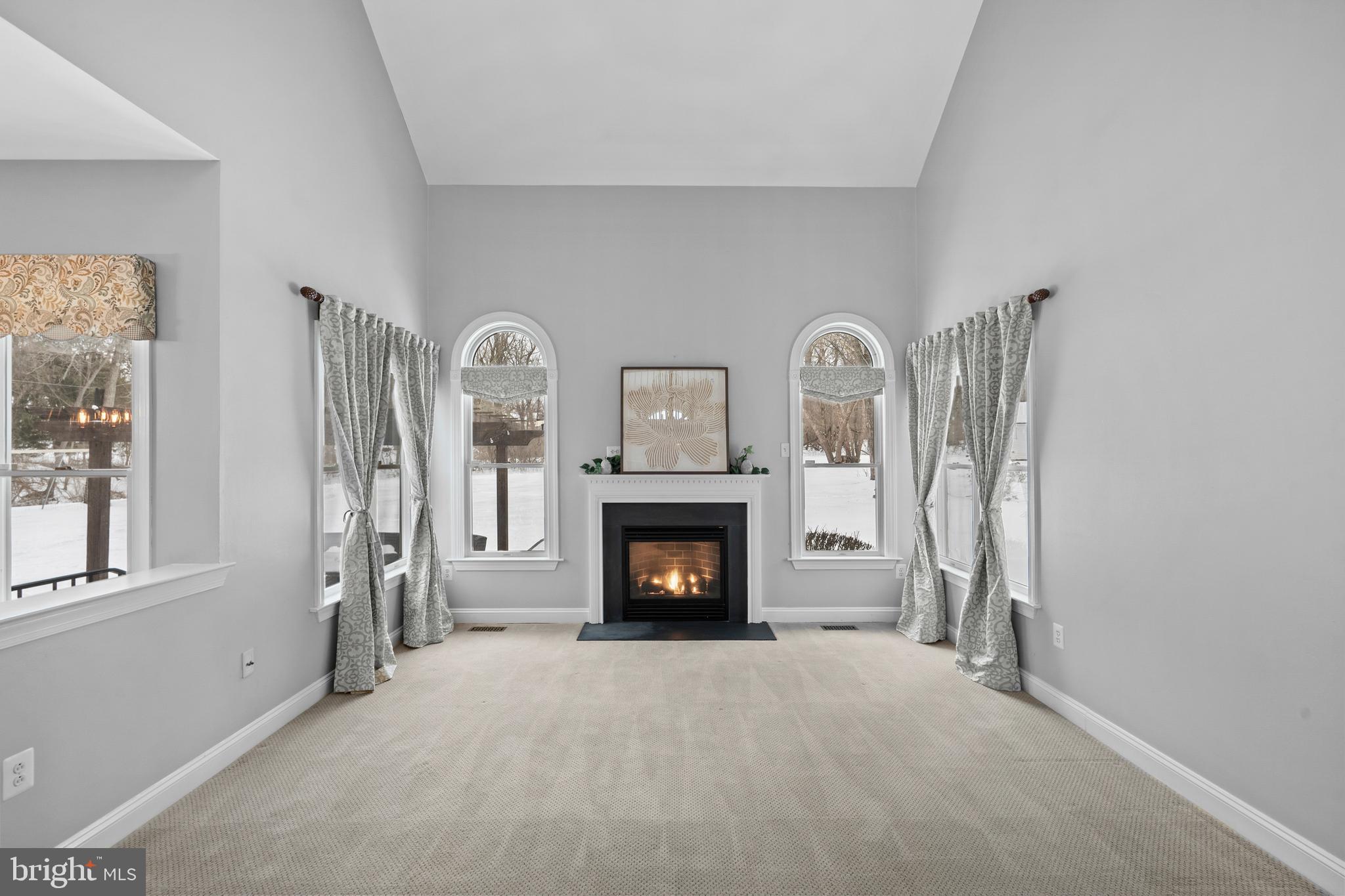 BROOKSIDE MANOR ES - Residential