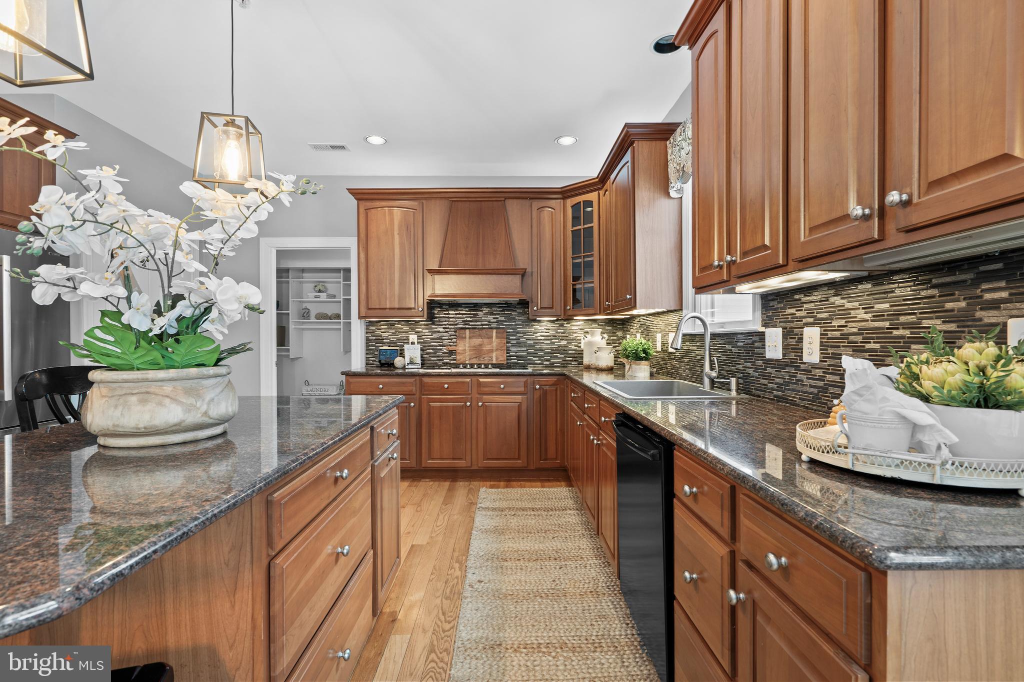 BROOKSIDE MANOR ES - Residential