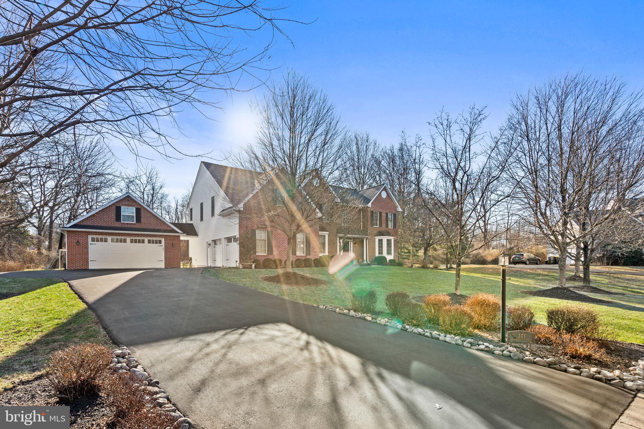 BROOKSIDE MANOR ES - Residential