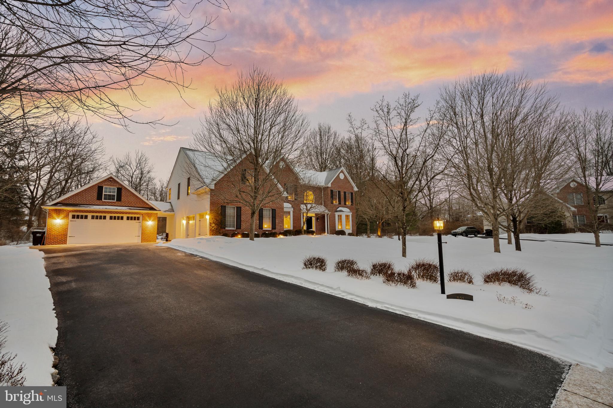 BROOKSIDE MANOR ES - Residential