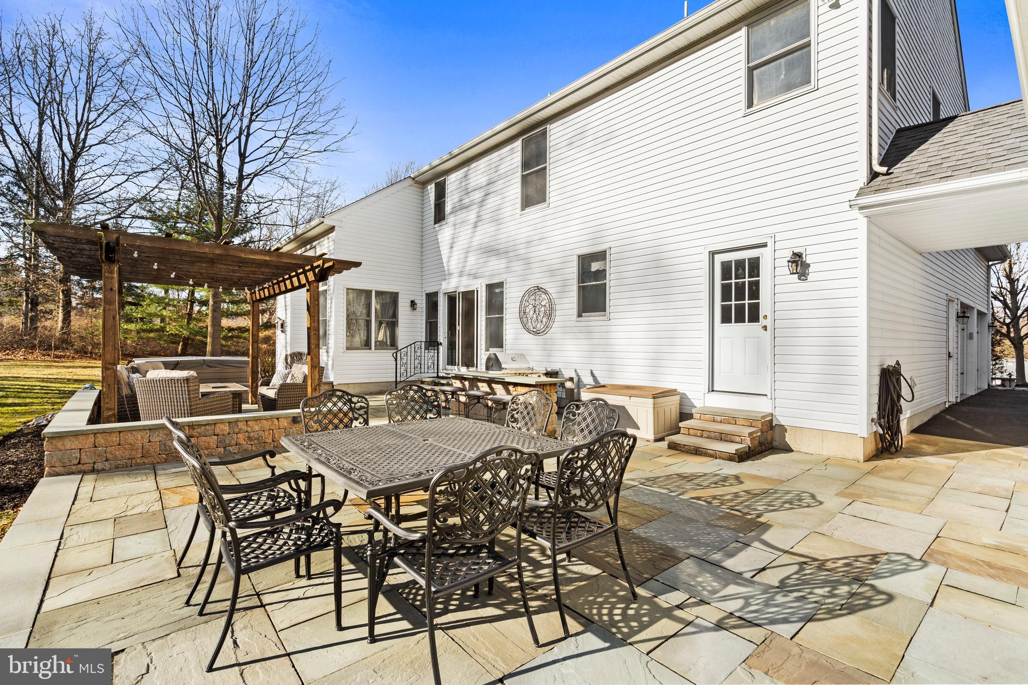 BROOKSIDE MANOR ES - Residential