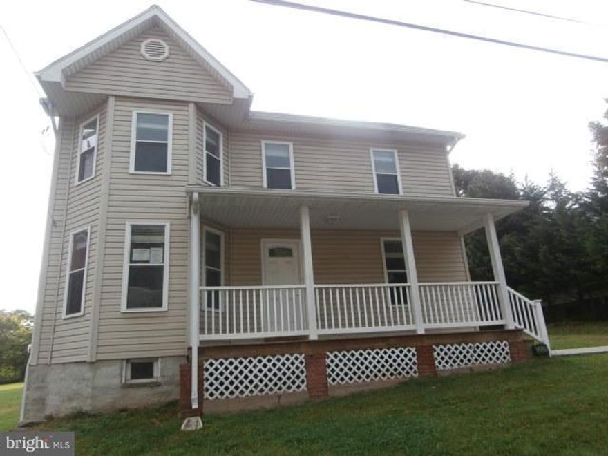 Enjoy Country Living in Thurmont & the Coctoctin Mountains. This home has been renovated top to bottom in the past . Covered front porch, paved driveway for off street parking.Huge country kitchen with lots of cabinets and sliders to rear porch. Hardwood floors in L.R. & D.R.rooms. Upper level has 3 bedrooms and 2 full baths. PLEASE NOTE WATER CAN NOT BE ACTIVATED FOR ANY INSPECTIONS.SEE DOC 'S