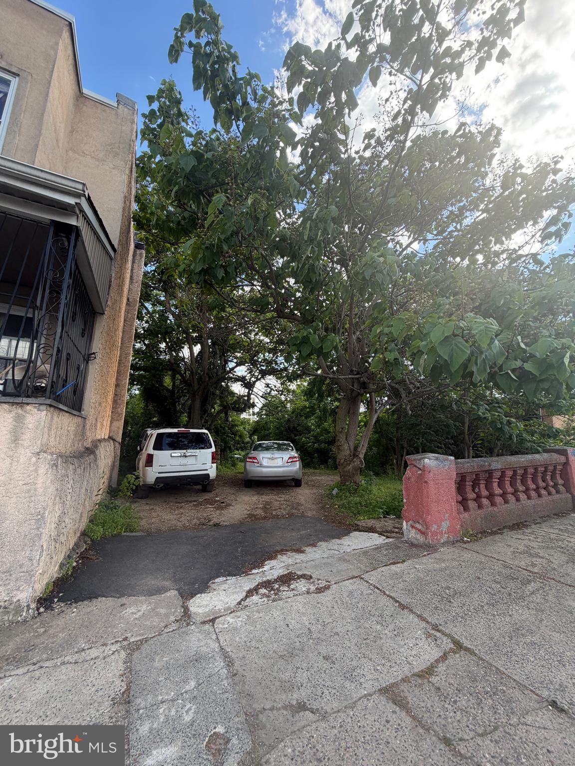 196 W WYOMING AVENUE