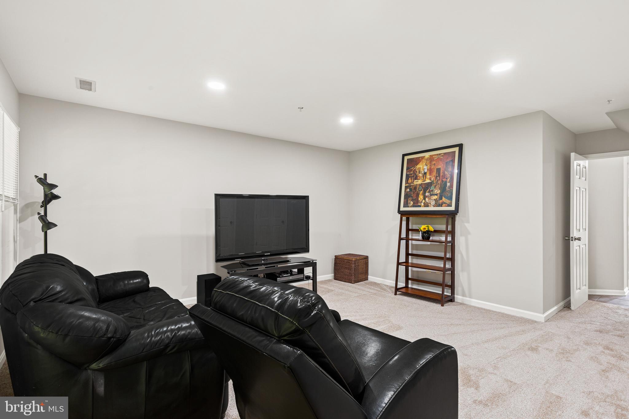 MONTGOMERY TOWNSHIP - Residential